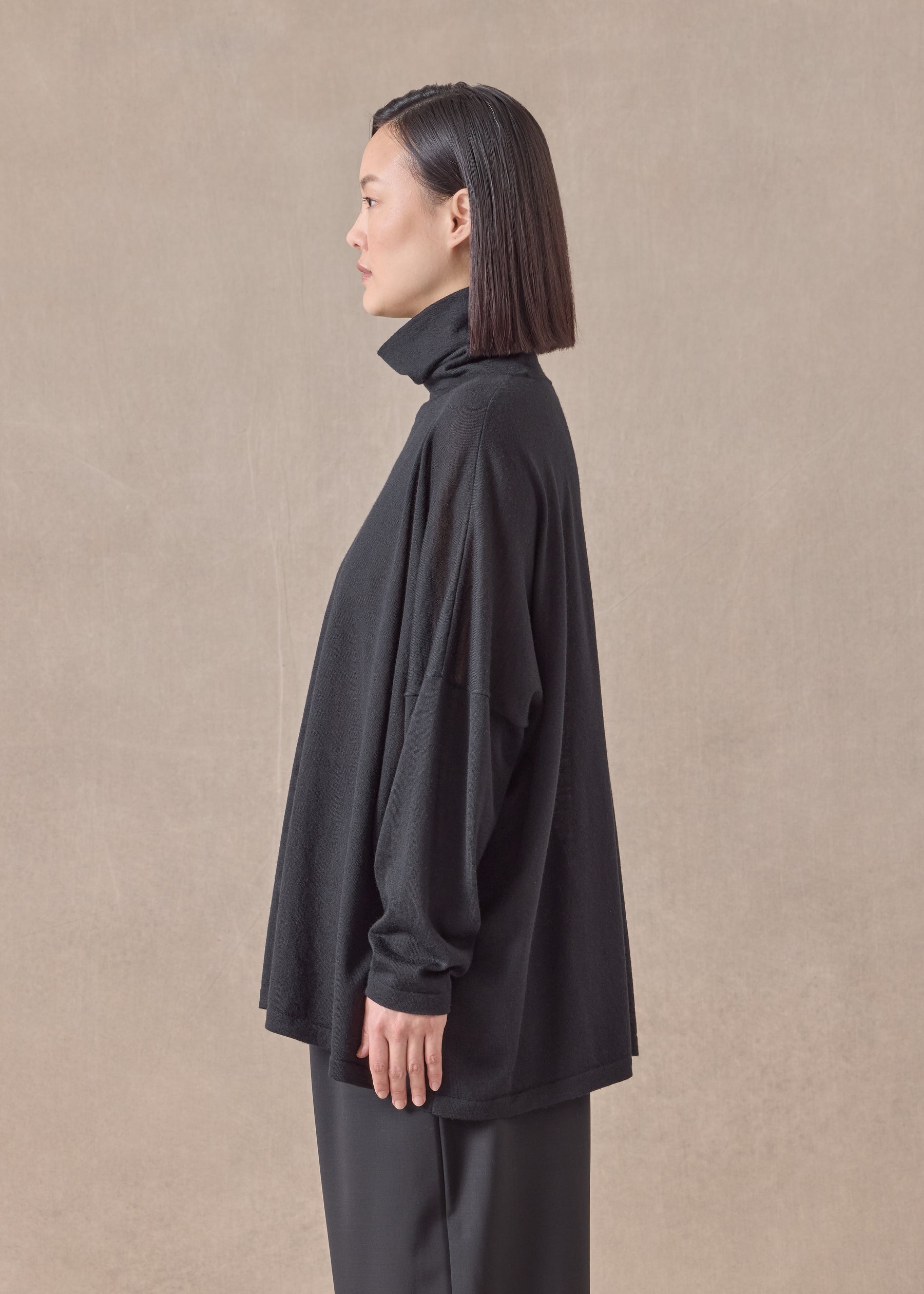 cashmere wide scrunch neck - mid plus
