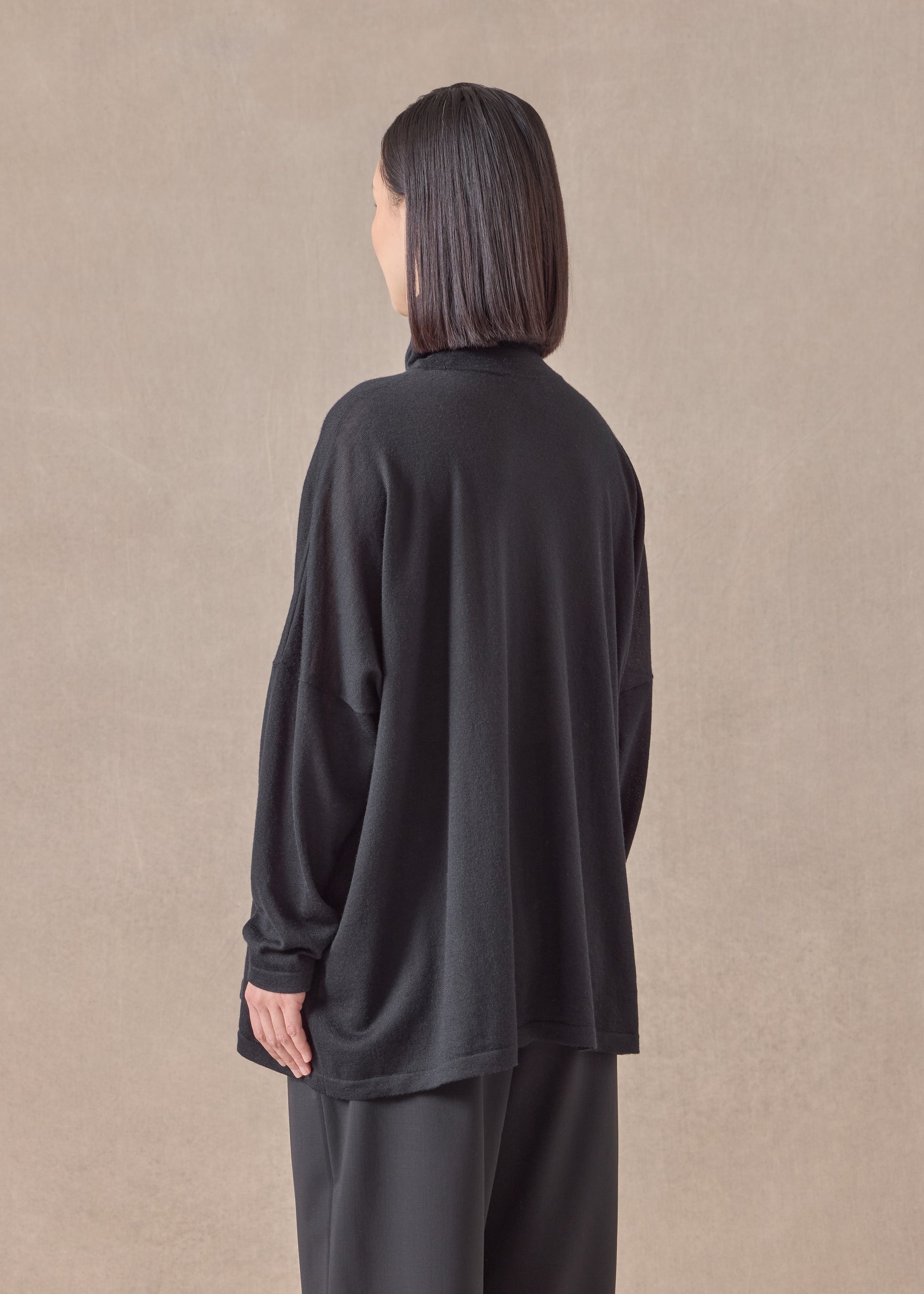 cashmere wide scrunch neck - mid plus