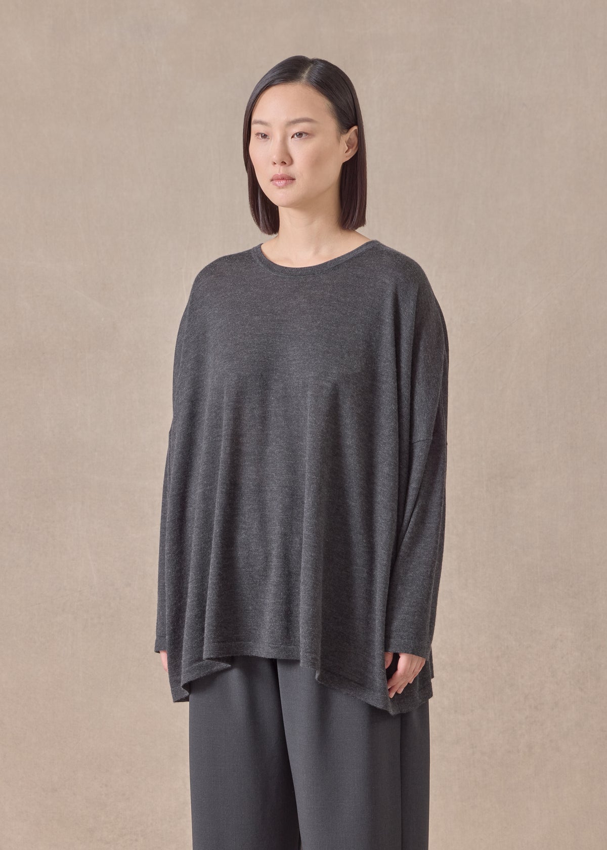 cashmere wide round neck - mid plus