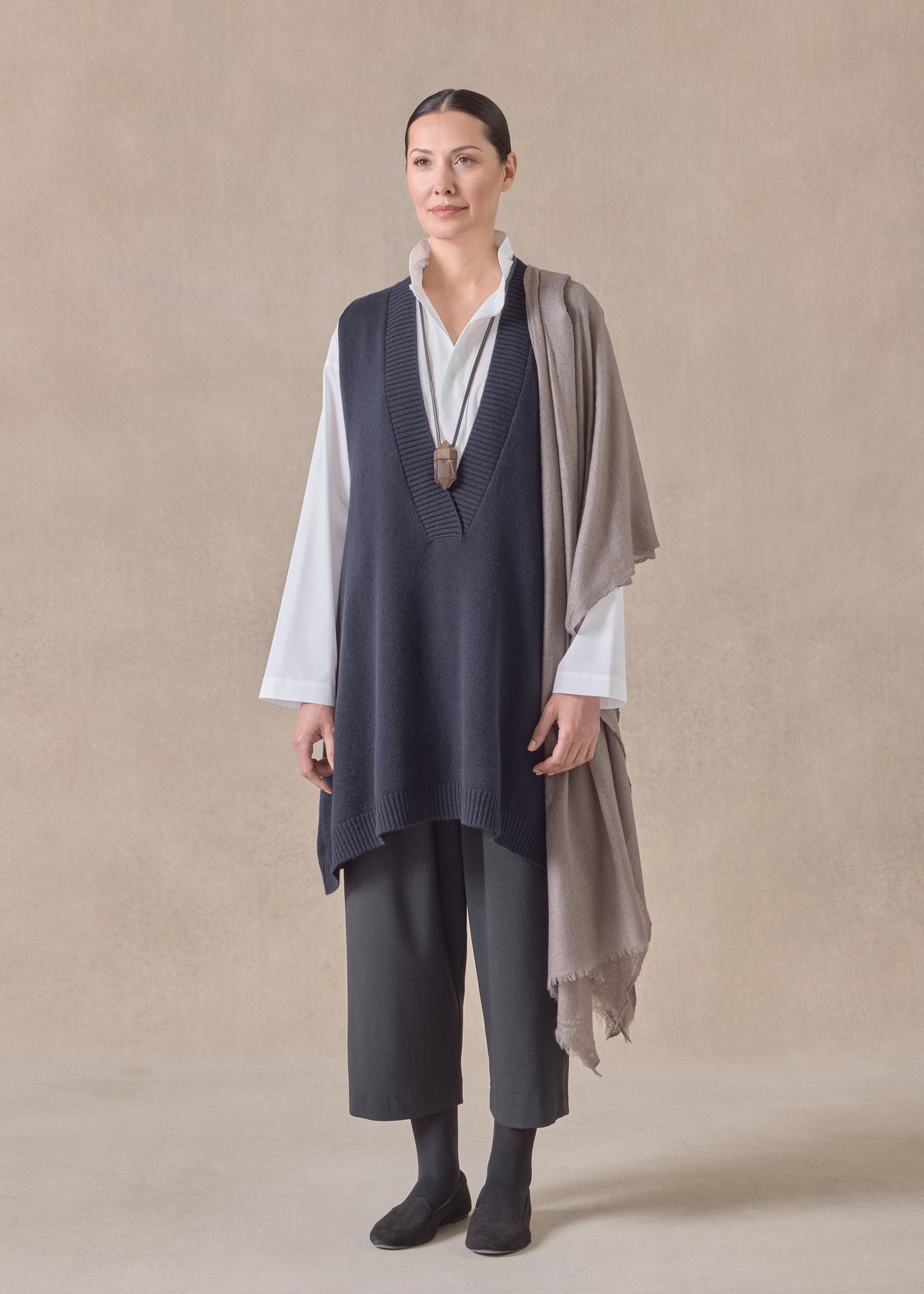 cashmere a-line sleeveless deep v-neck sweater - long plus dark