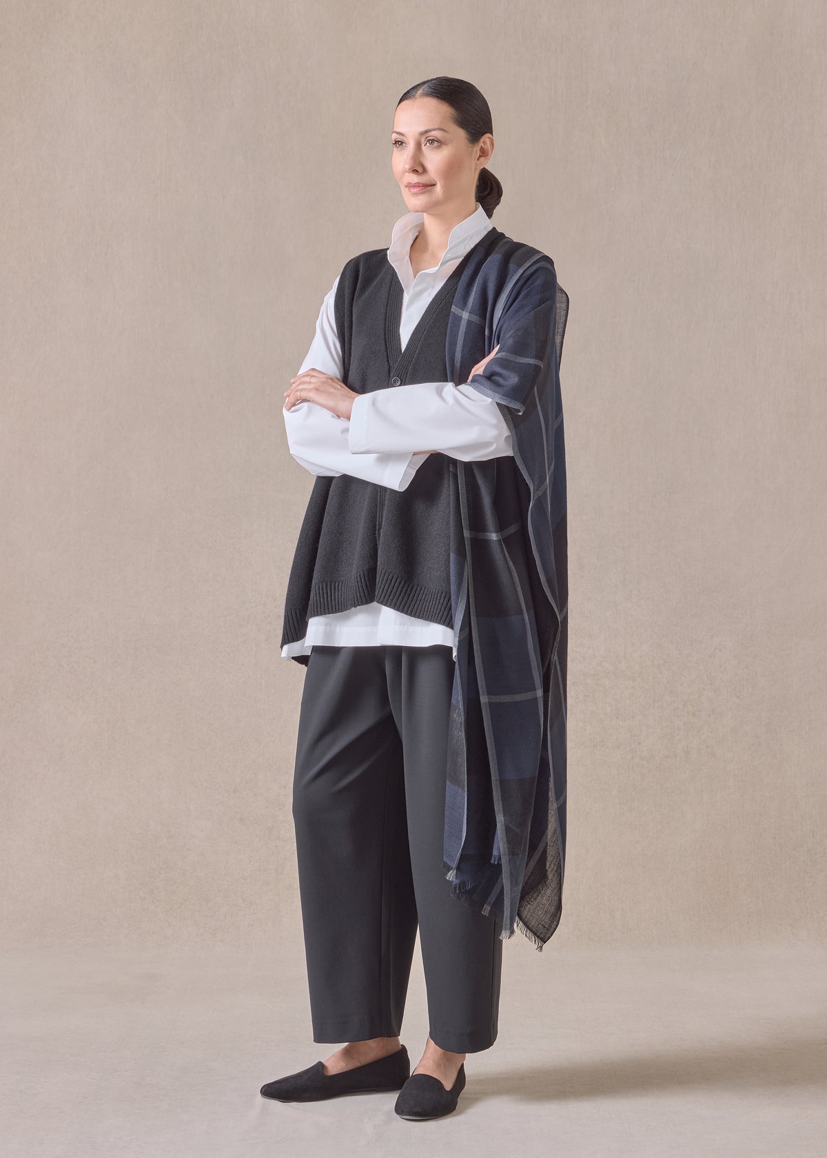 cashmere a-line sleeveless v neck cardigan - mid plus