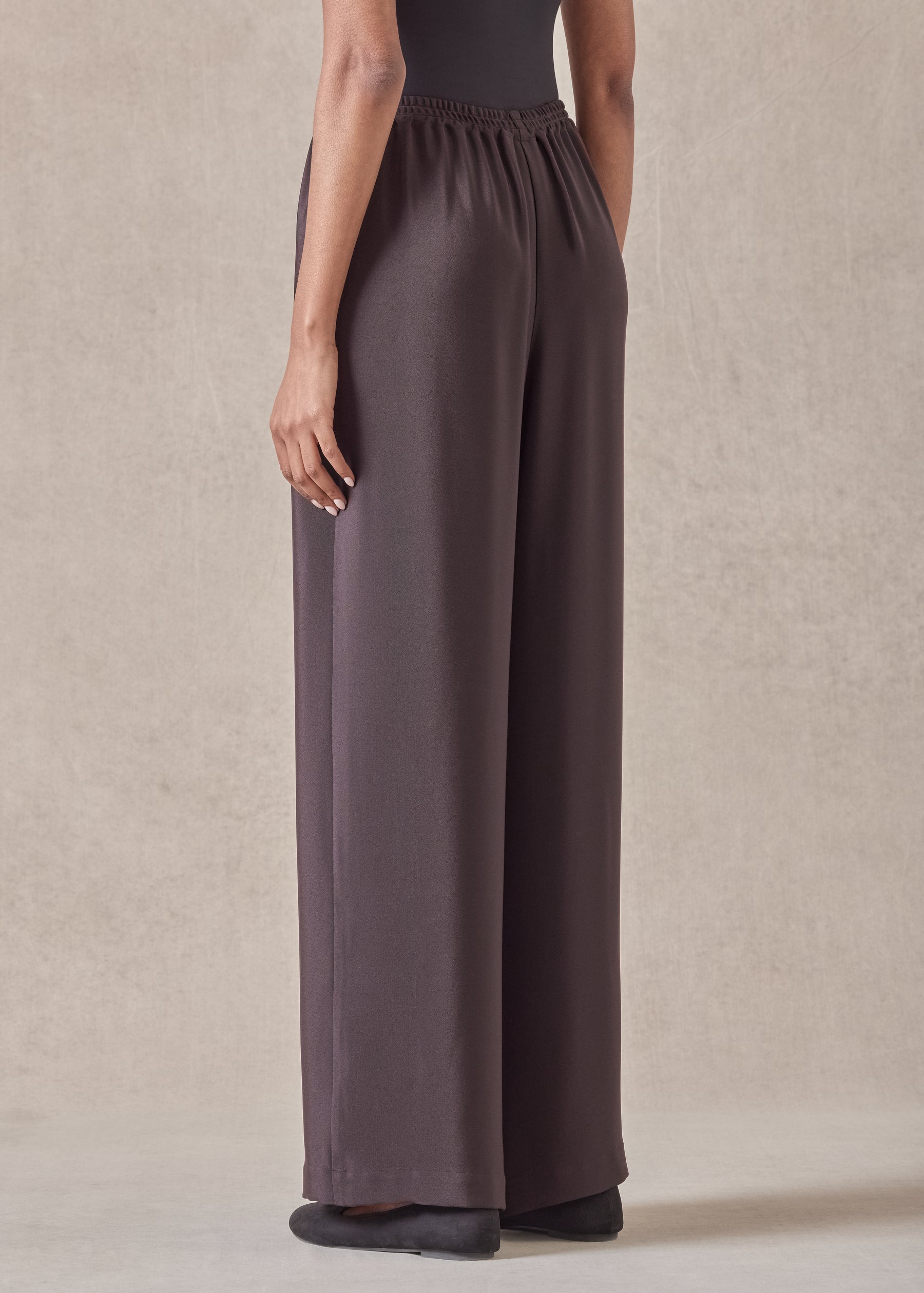flared trouser