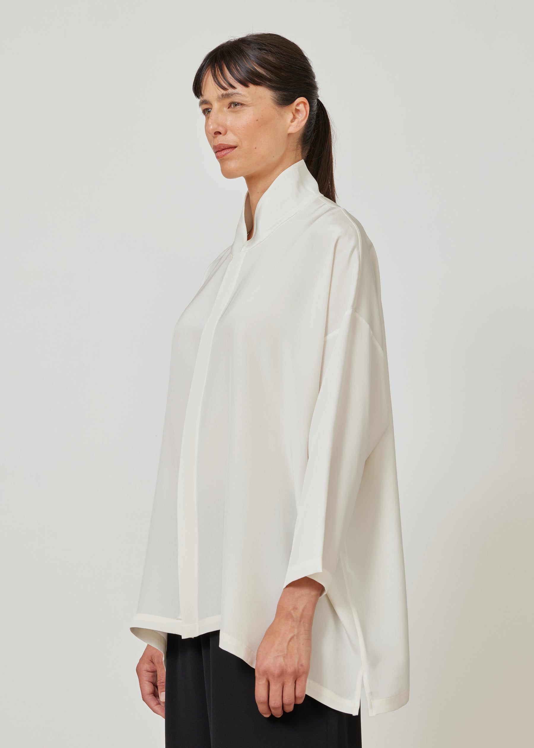 wide A-line shirt with chinese collar - long