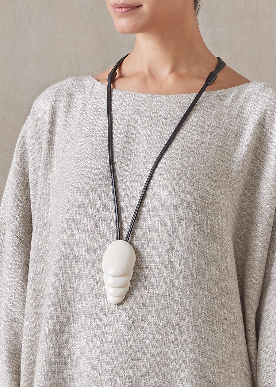 staggered four disc pendant