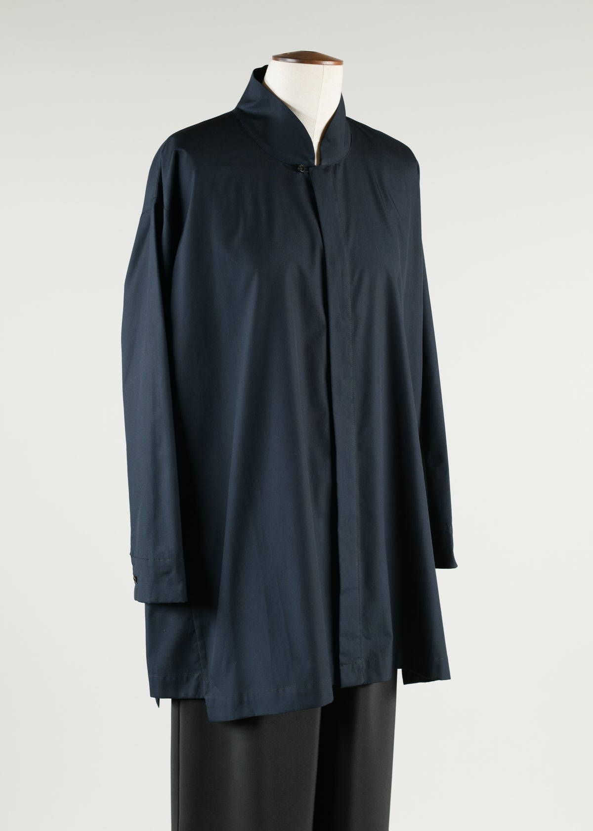 slim a-line chinese collar shirt with step insert long plus