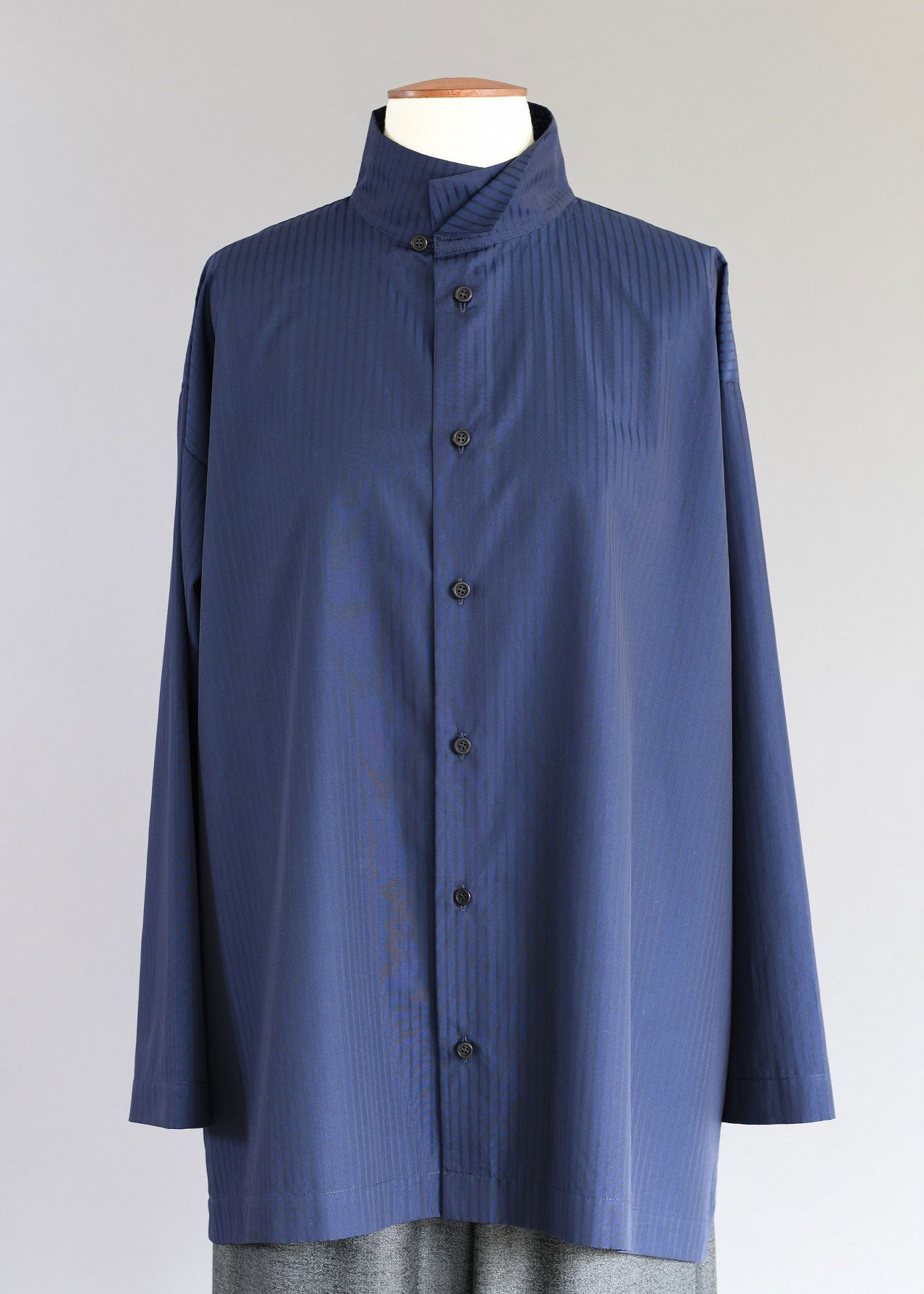 cotton slim a-line shirt w/two collar & stepped in -long