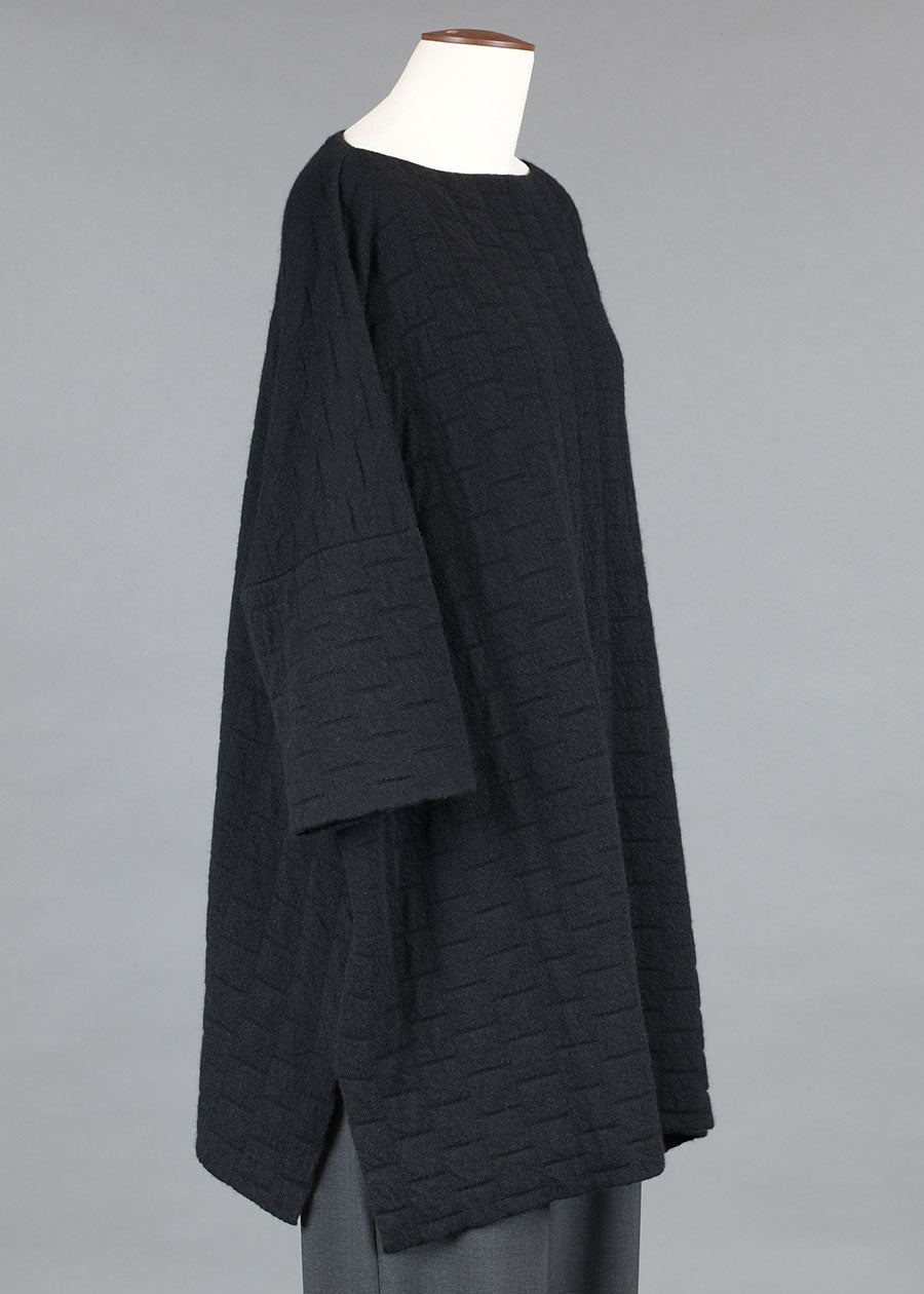 square 3/4 sleeve  top - long plus