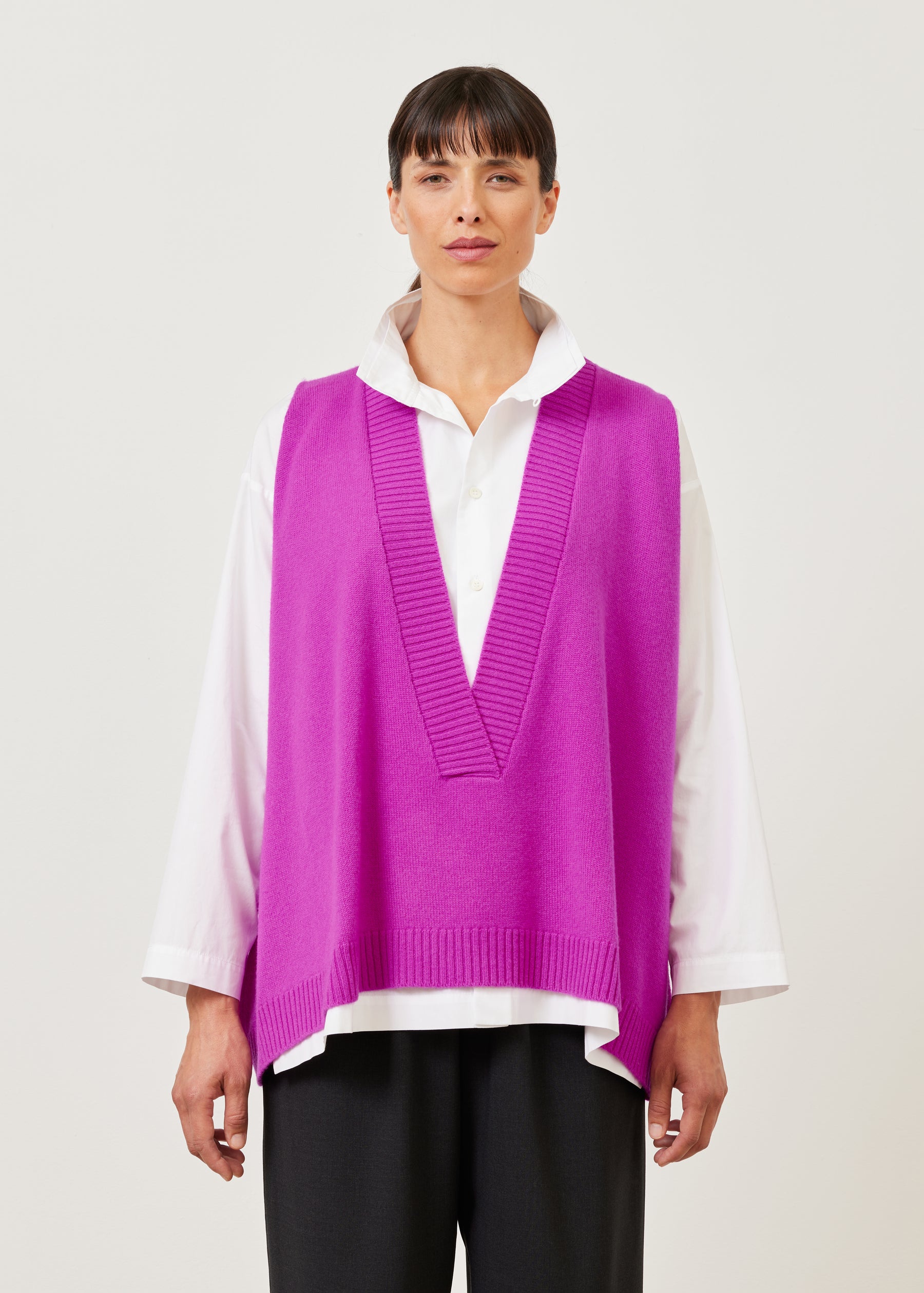 A-line sleeveless deep v-neck sweater - mid plus