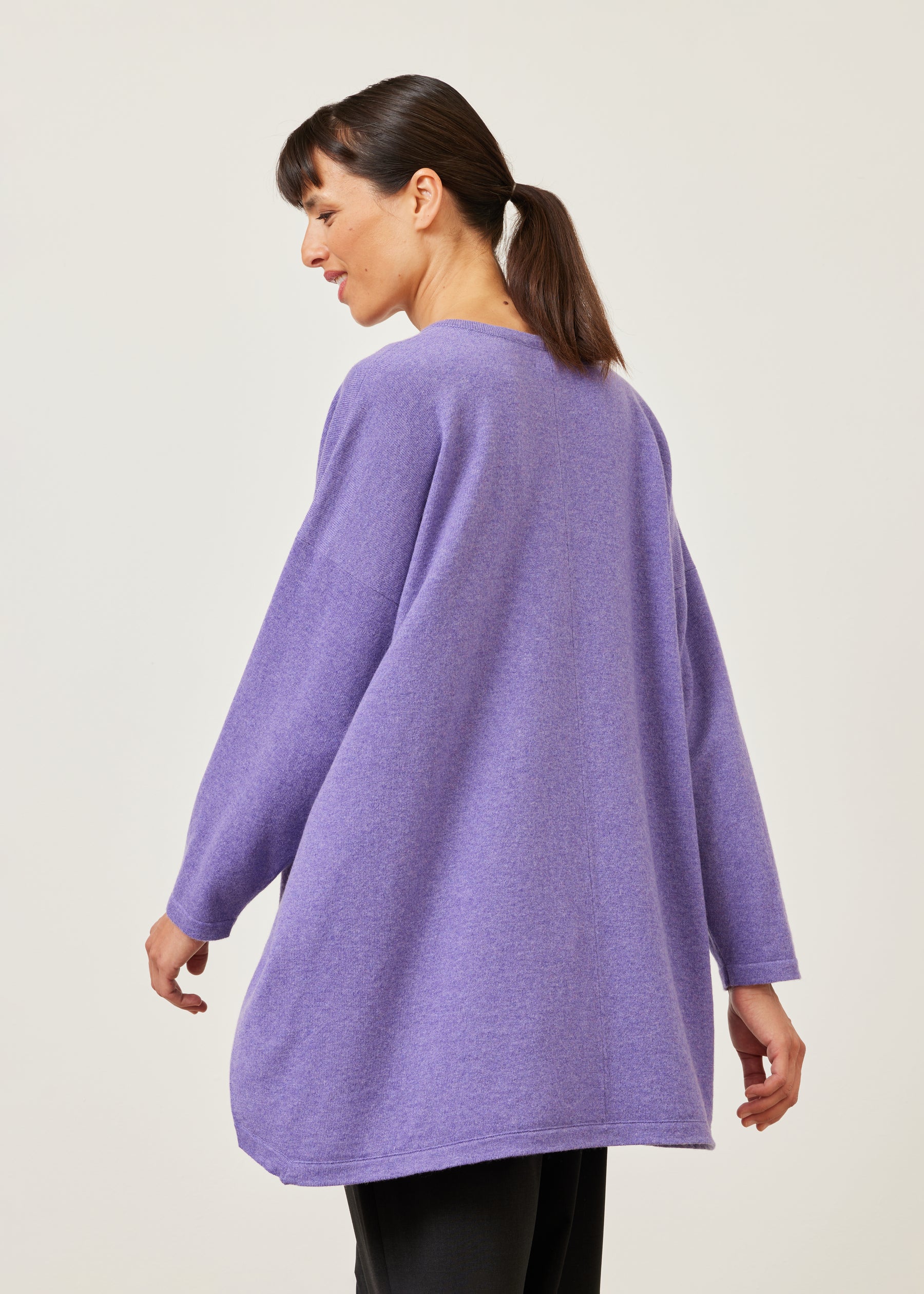 smaller front larger back round neck sweater - long