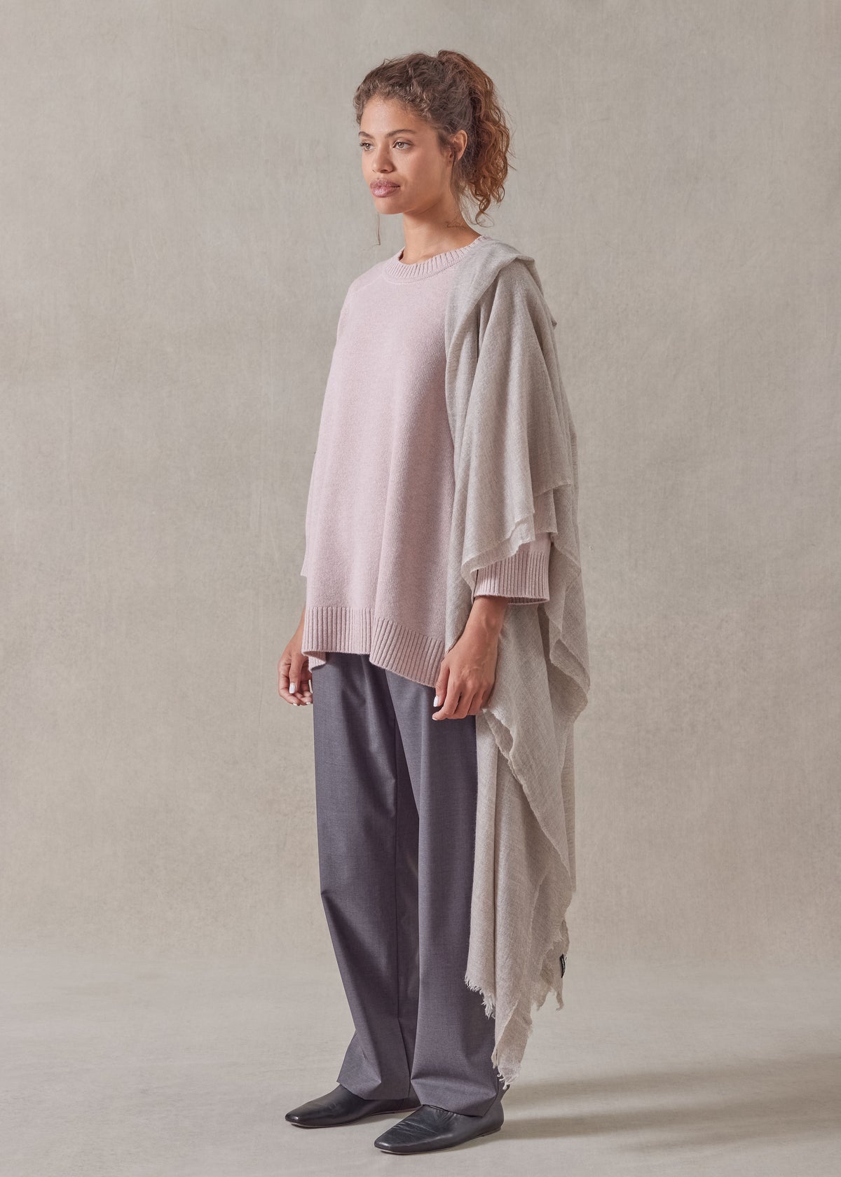 cashmere sloped shoulder round neck - long (rosepowder)