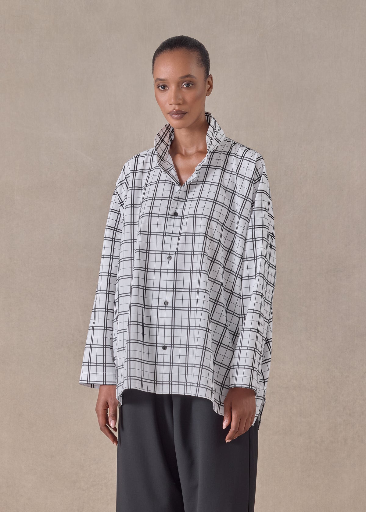 cotton wide longer back shirt with double stand collar - mid plus