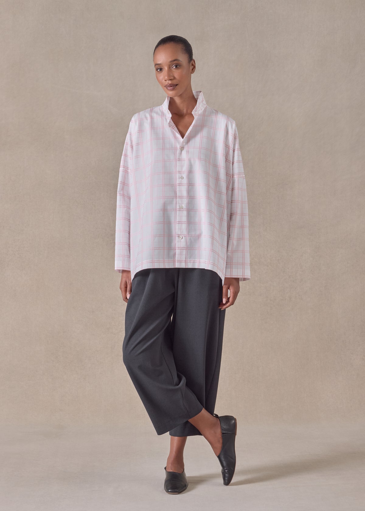 cotton wide longer back shirt with double stand collar - mid plus (pinkcheck)