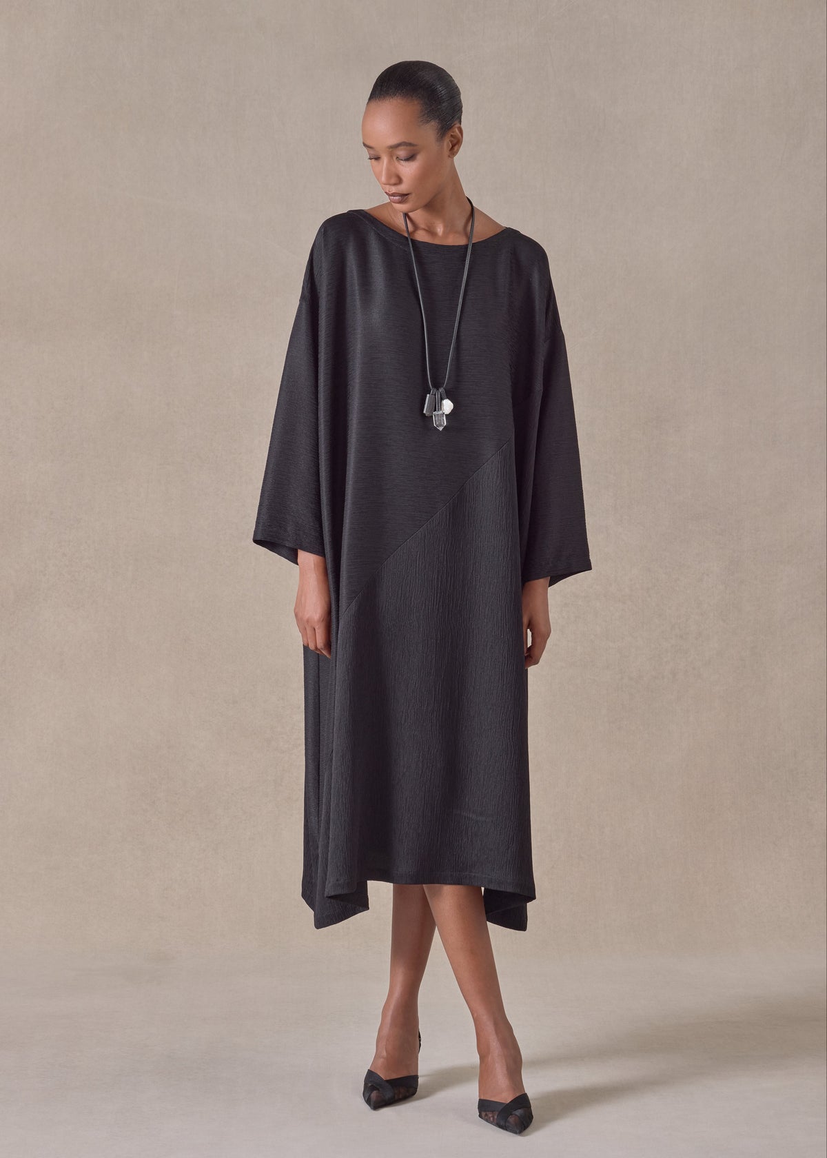 midweight silk plissé wide a-line scoop neck dress (black)