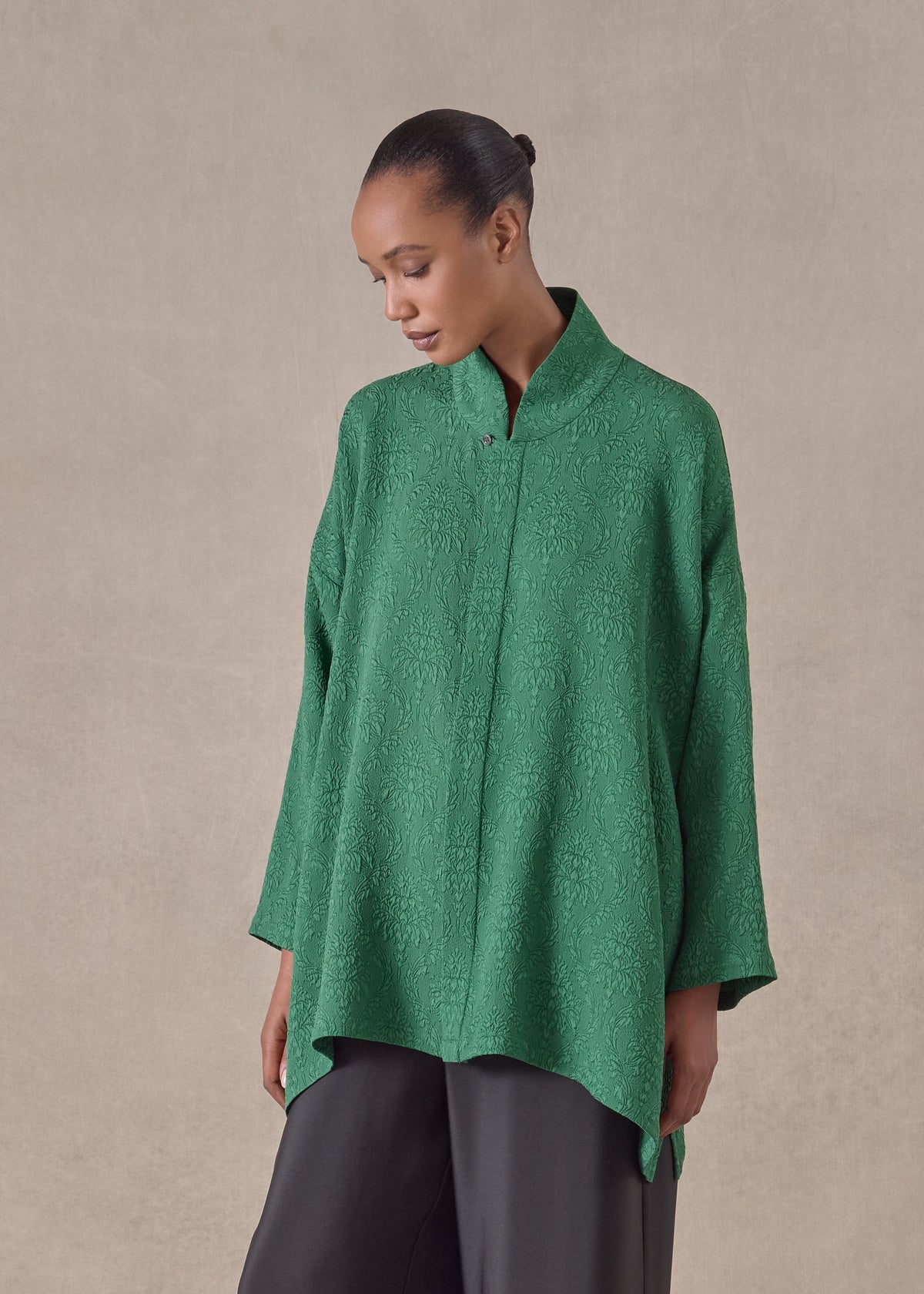 silk wide a-line shirt with chinese collar - long (emerald)