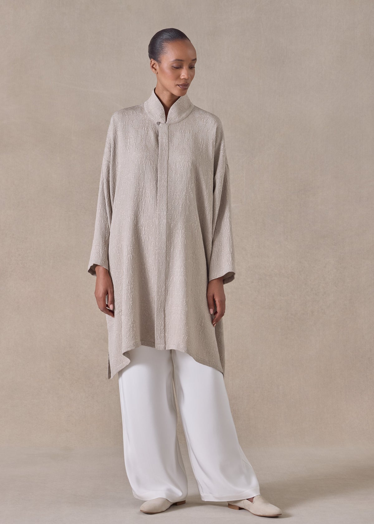 jacquard silk wide a-line shirt with chinese collar - very long with slits (stone)