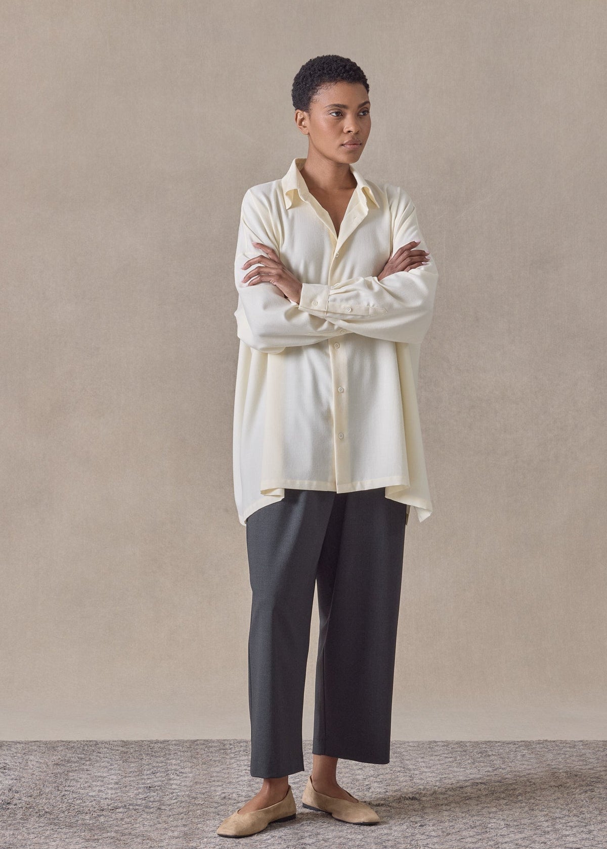 cotton cashmere wide a-line shirt with collar - long (cream)