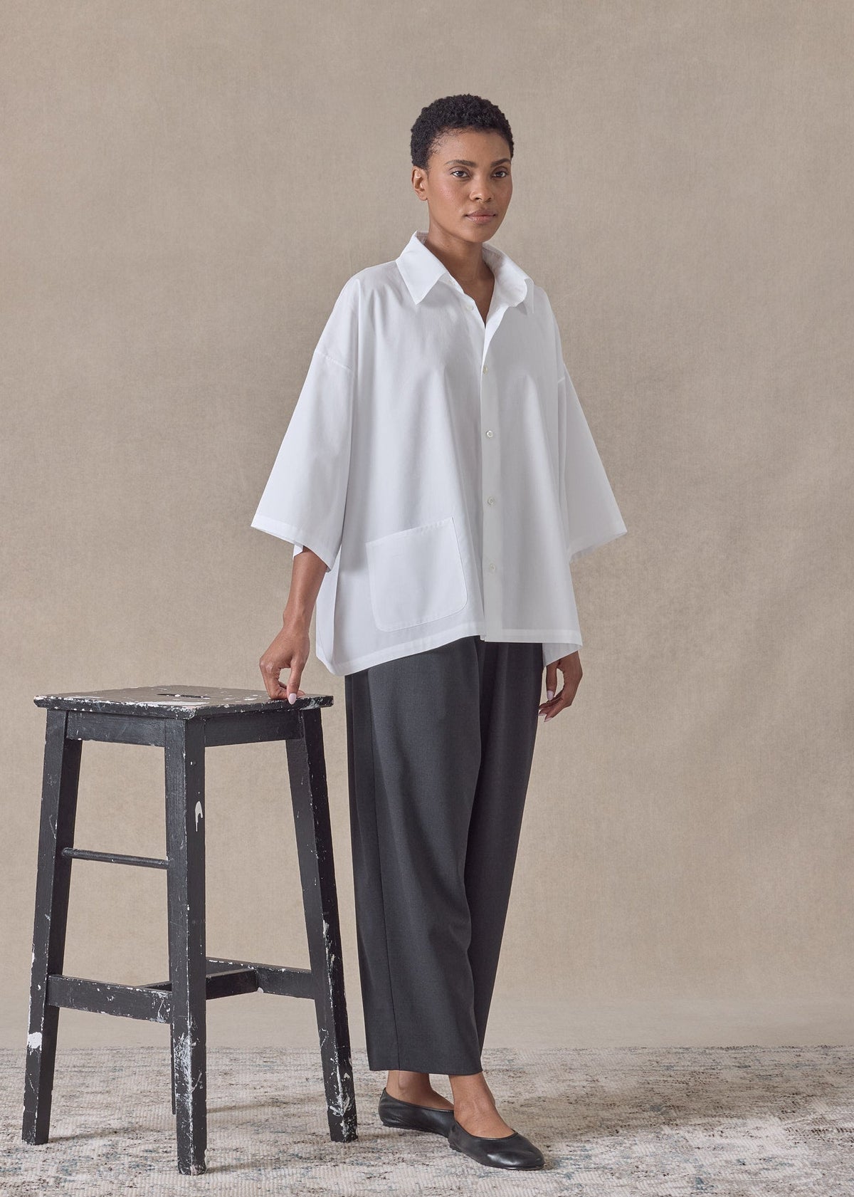cotton poplin a-line short sleeve shirt with collar - mid (white)