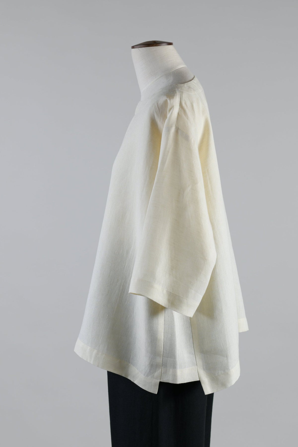 linen slim a-line 3/4 slv scoop neck tunic - mid plus (limestone)