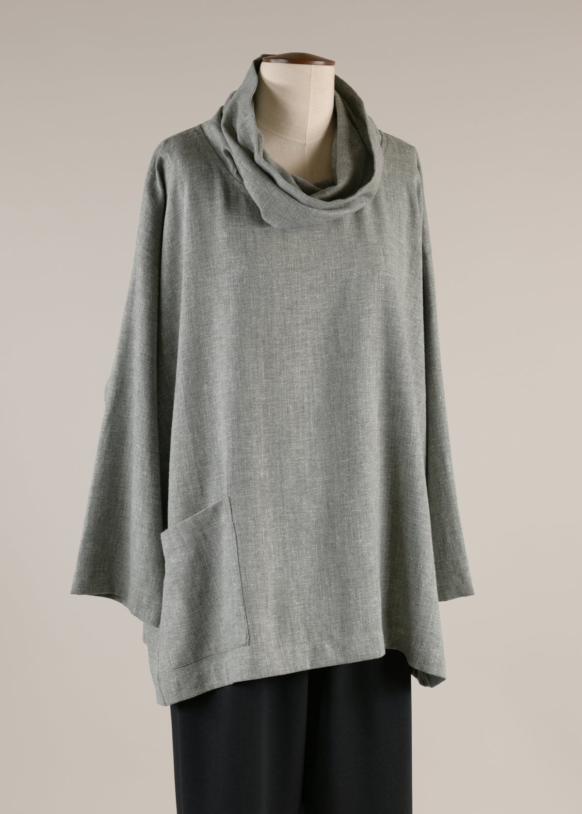 angle-to-front side seam monks top - long