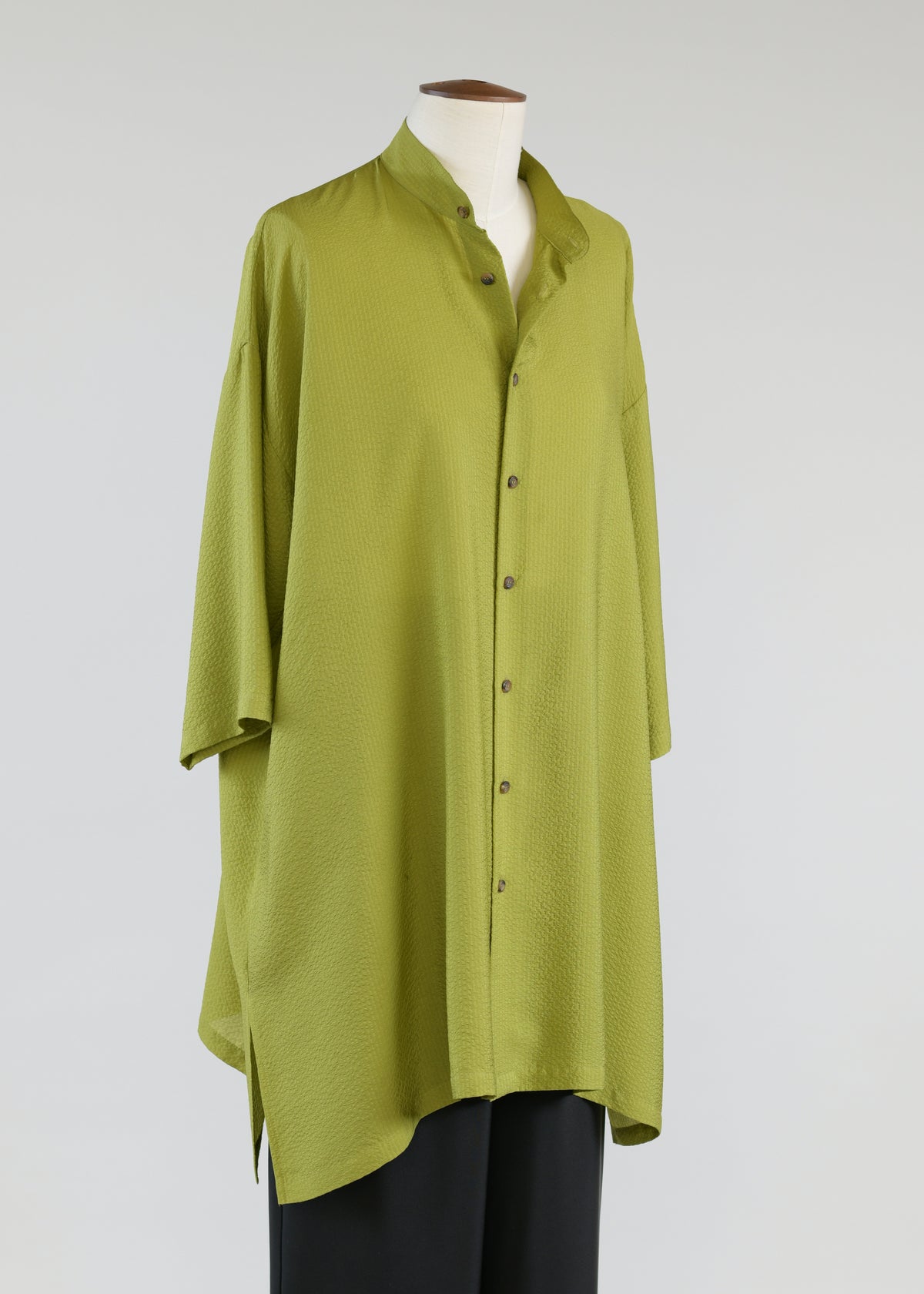 wide a-line collarless shirt-v lg w/slits 3/4 slv