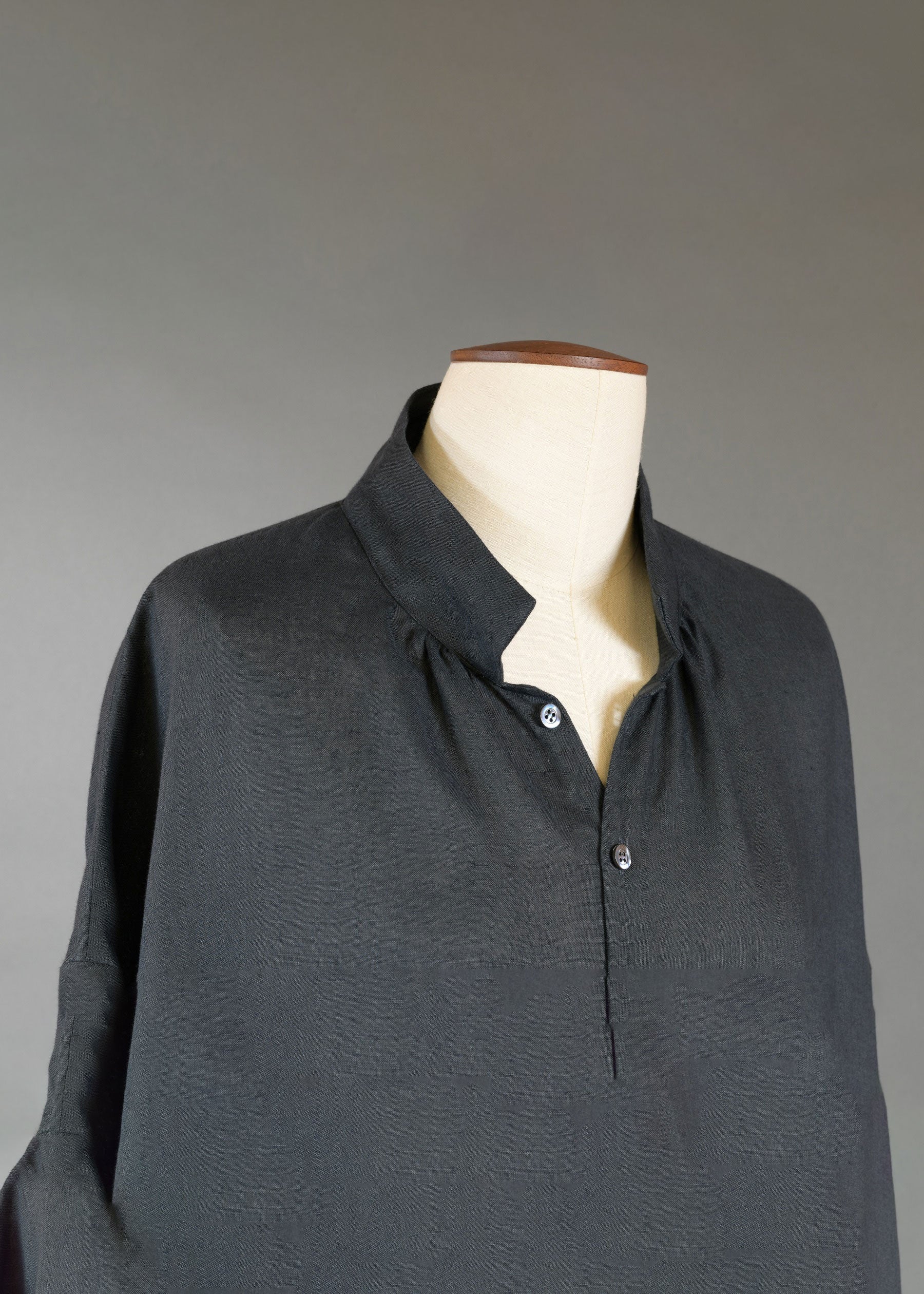 linen slope shldr aline pleat col short slv shirt-v long