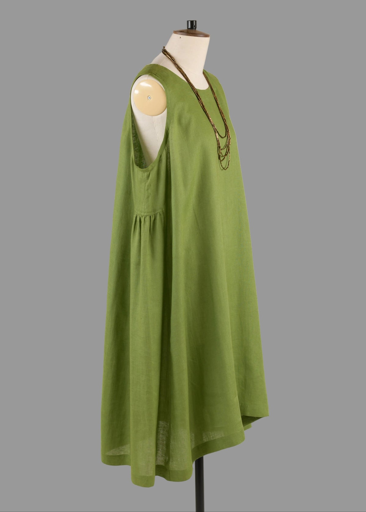 linen 3/4 length side pleated sleeveless dress