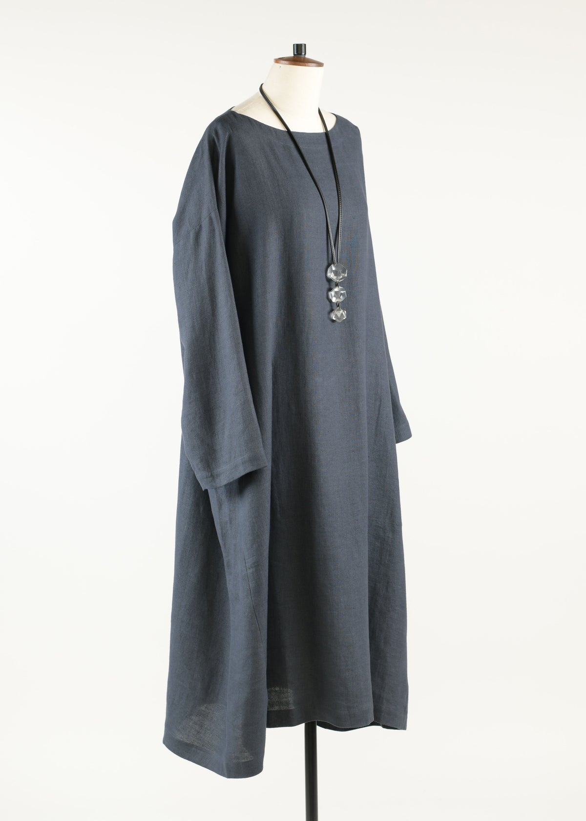 linen angle-to-front side seam scoop neck dress