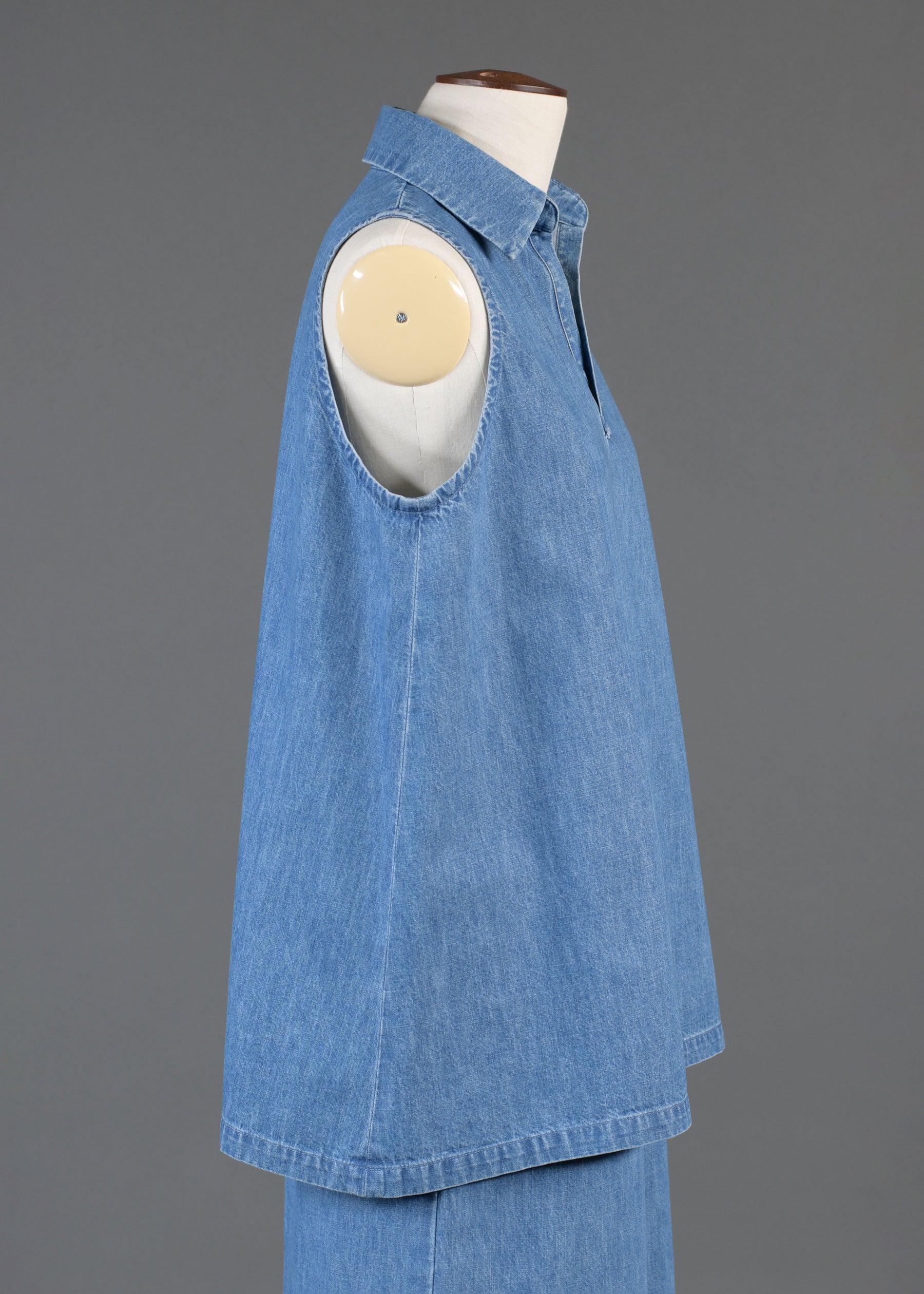 cotton denim A-line shell with collar and front placket opening - mid plus