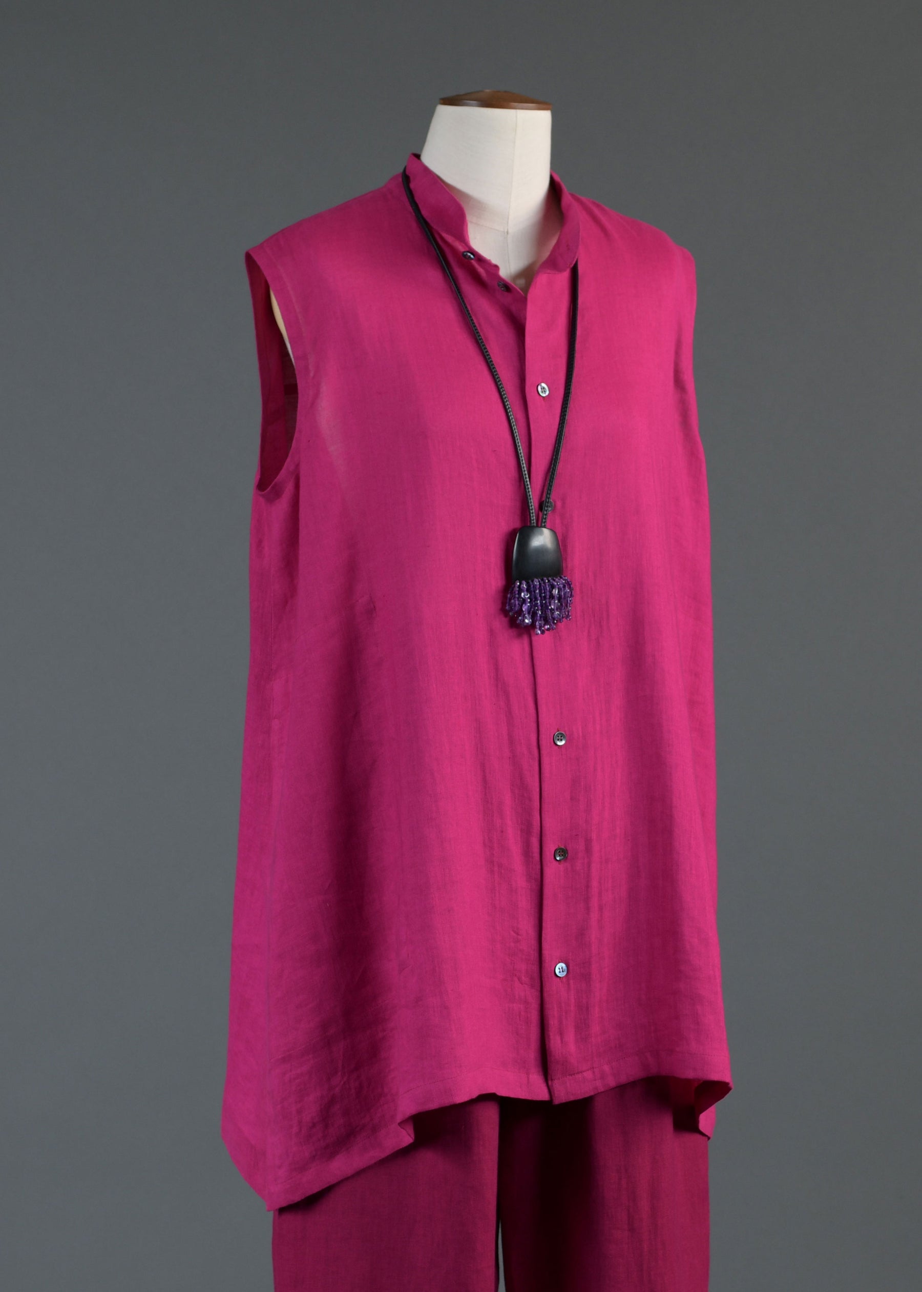 linen A-line collarless sleeveless shirt - long plus in lipstick