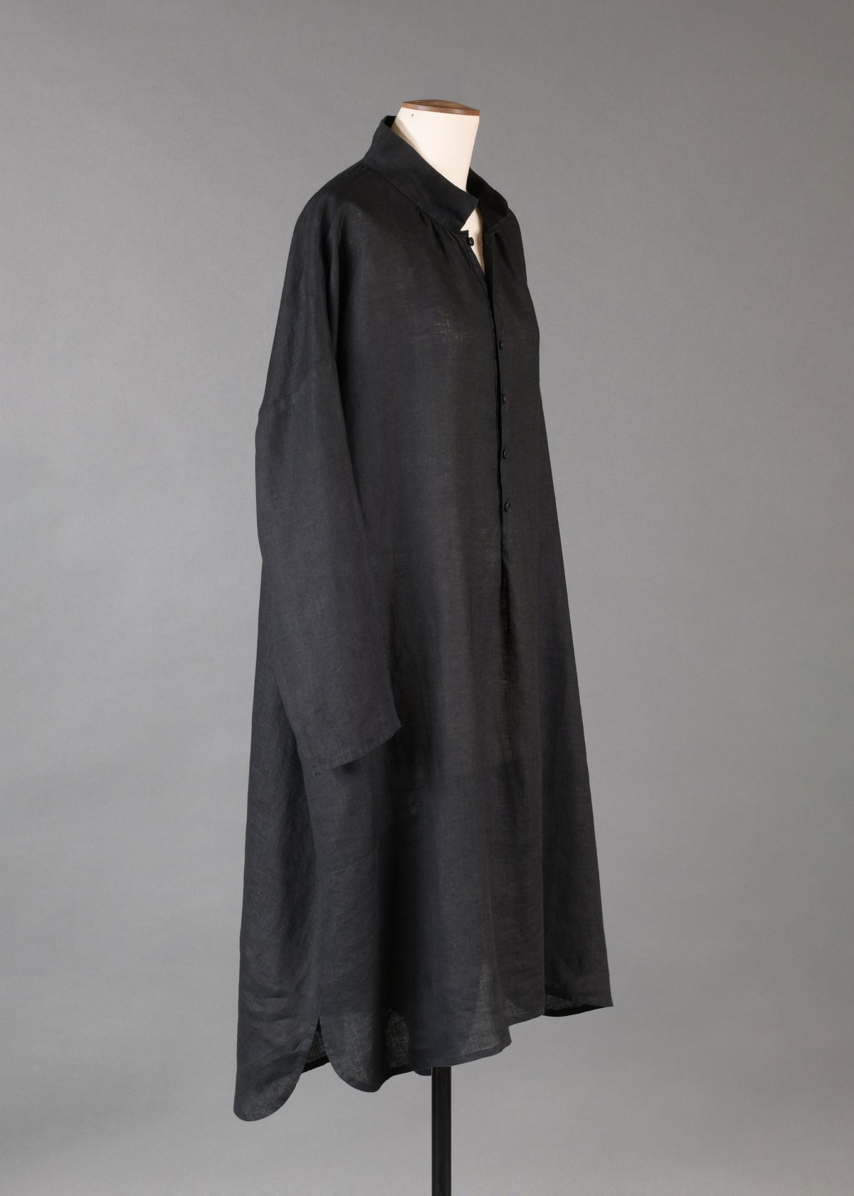 linen sloped shoulder wide a-line pleated collar smock dress in black