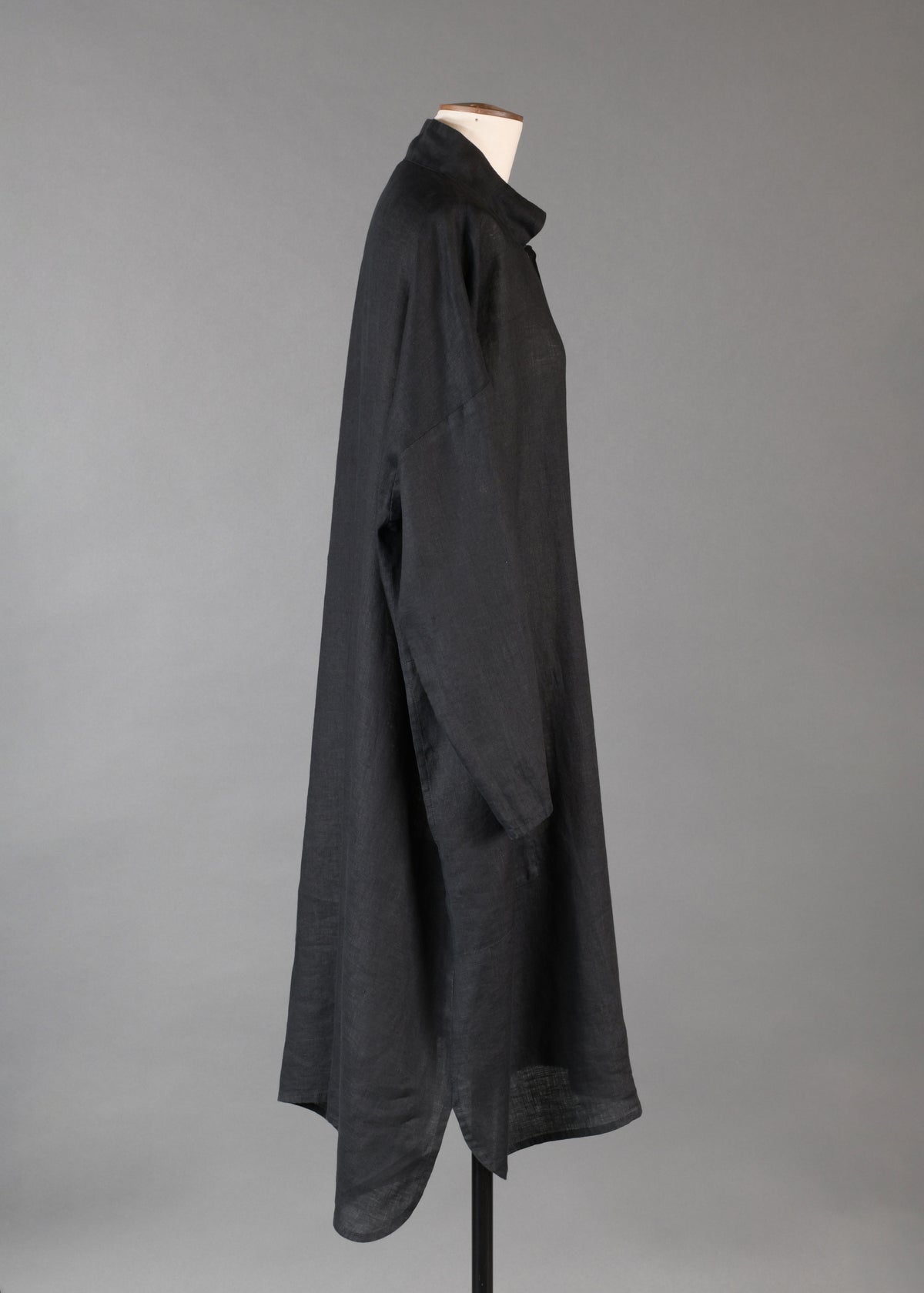 linen sloped shoulder wide a-line pleated collar smock dress in black