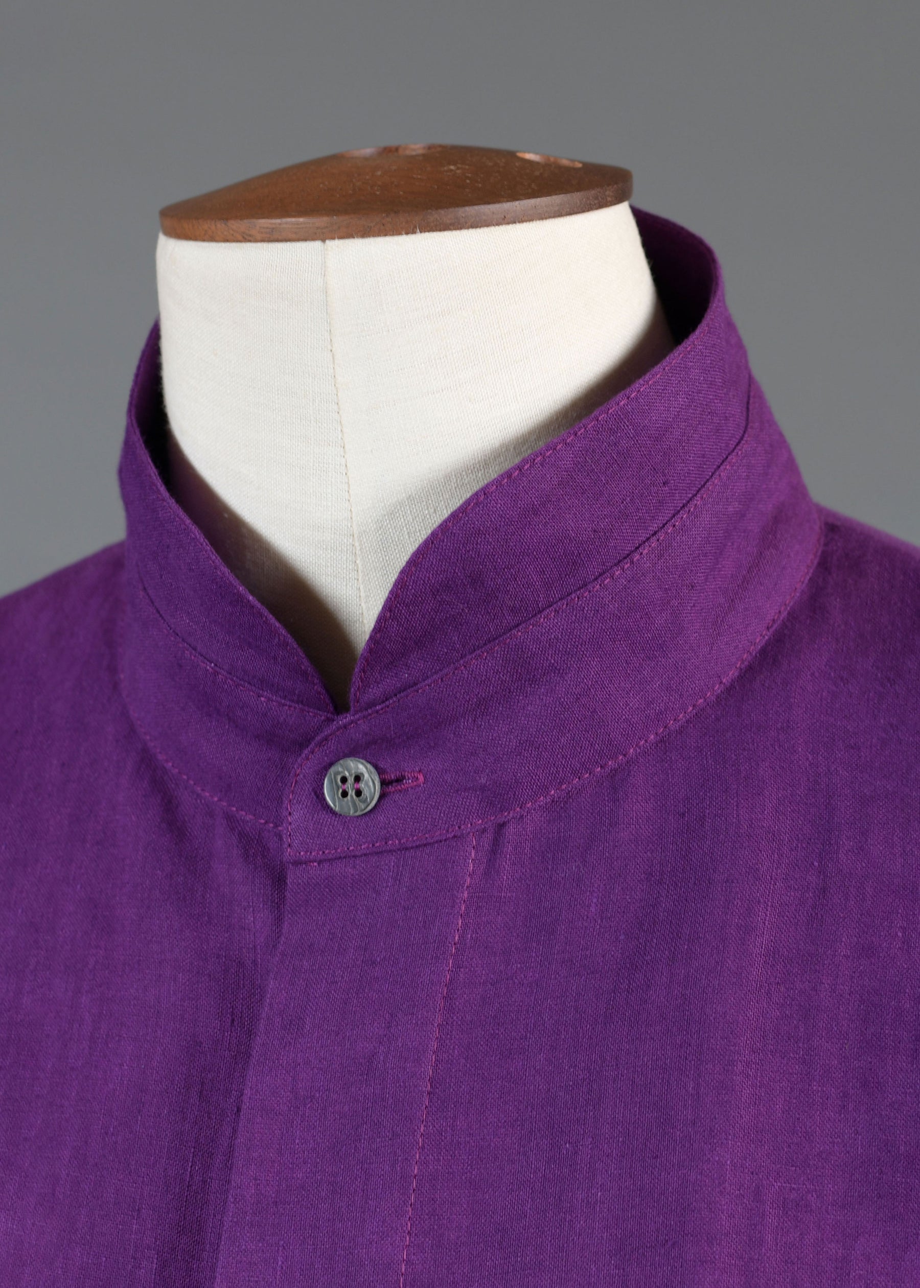 linen side panelled shirt w/dbl stand col - mid plus