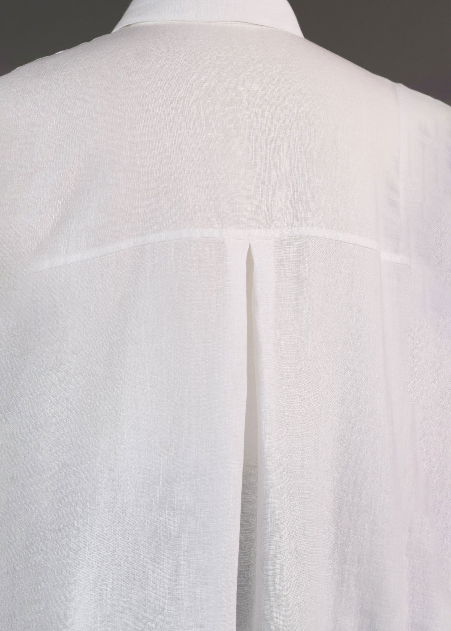 linen slim a-line sleeveless shirt dress with collar and side slit detail in white