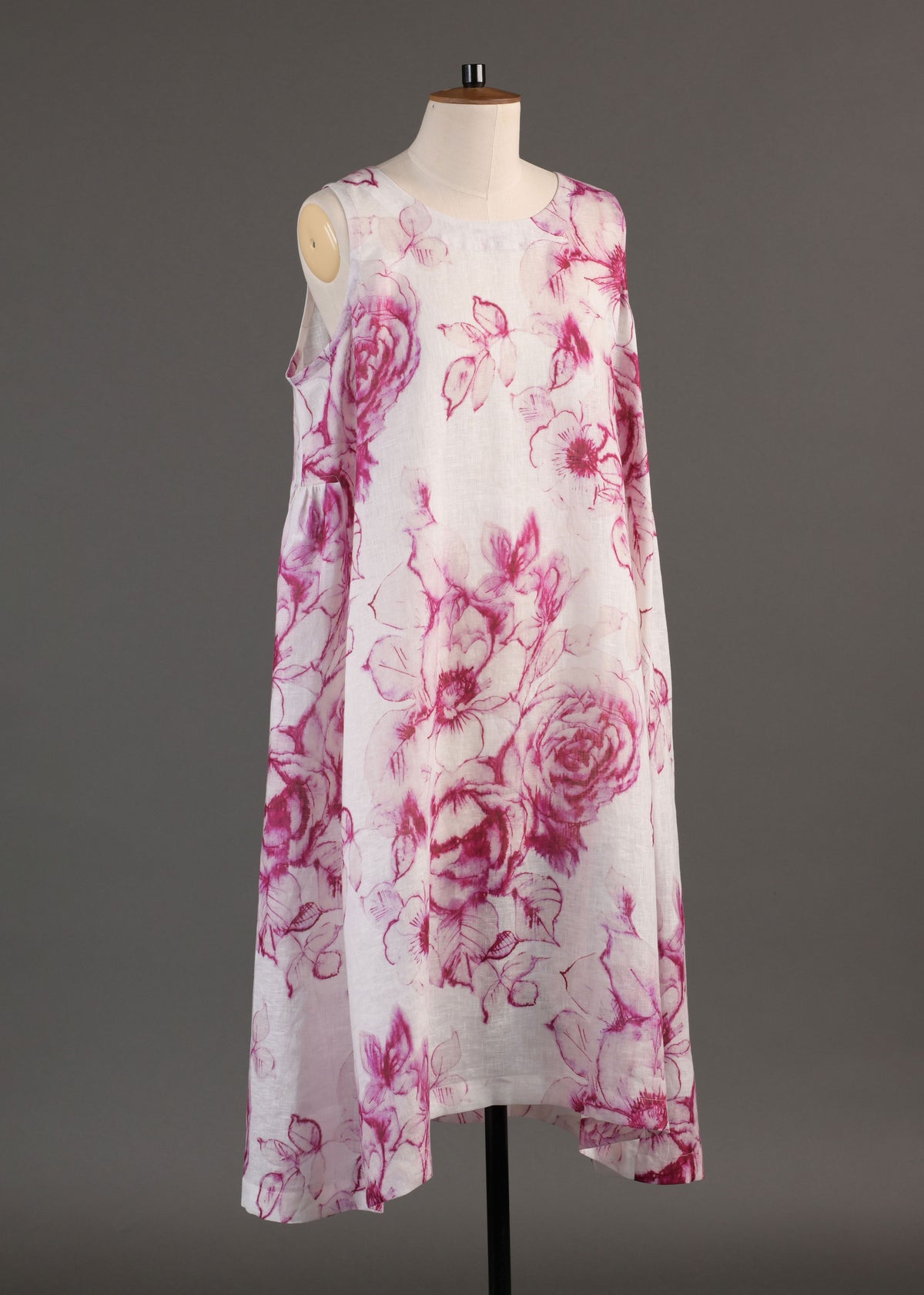 linen 3/4 length side pleated sleeveless dress in magenta