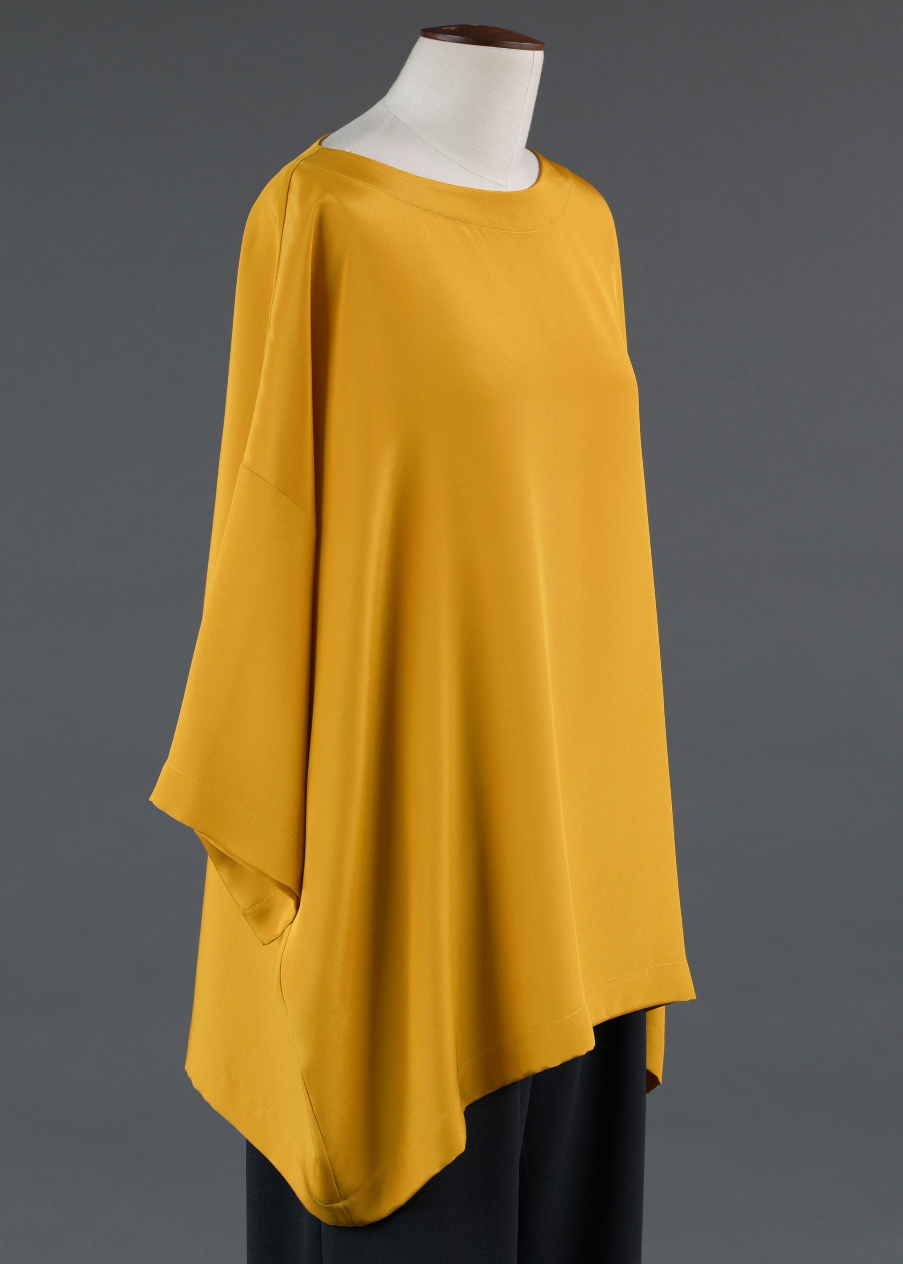 silk 3/4 sleeve bateau neck tunic - long