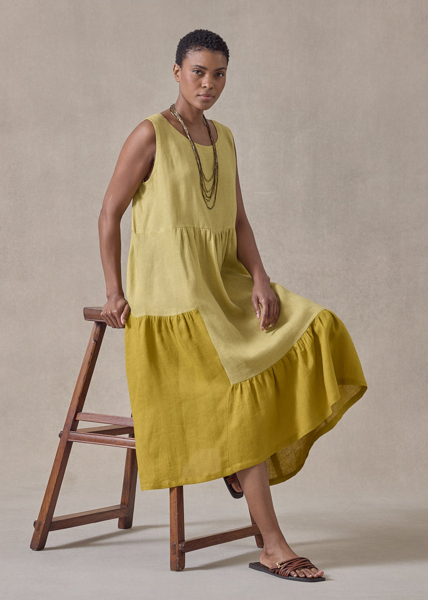 Handkerchief linen two tone tiered pleated sleeveless dress (dijon mix)