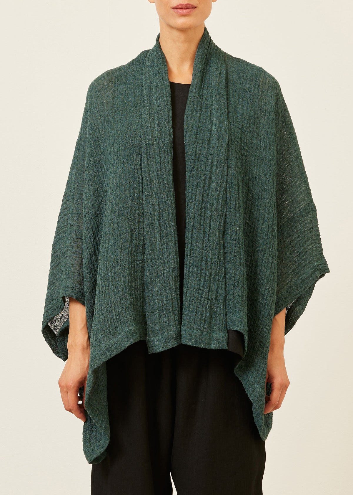 linen gauze wide short sleeve scrunch shawl collar jacket - mid plus (tealgreen)
