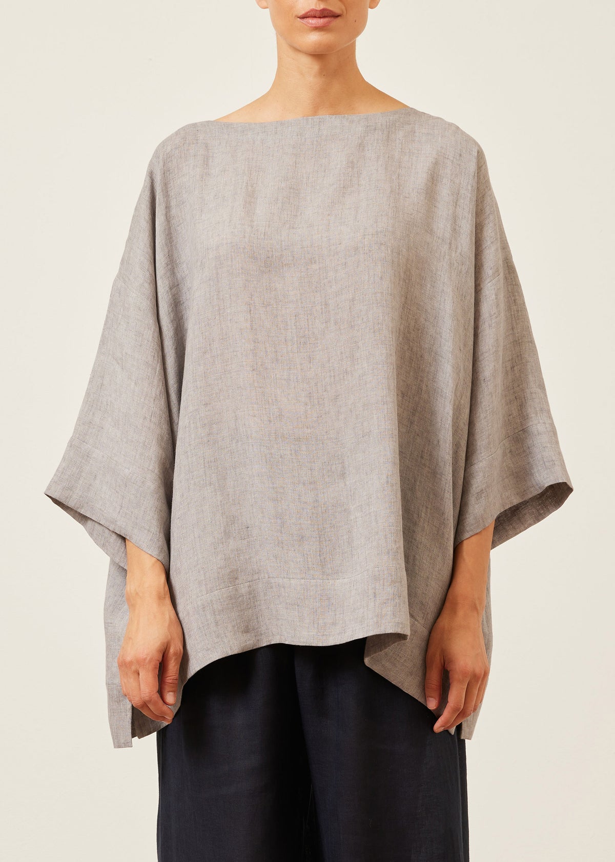linen scoop neck 3/4 sleeve top with hem bands - long