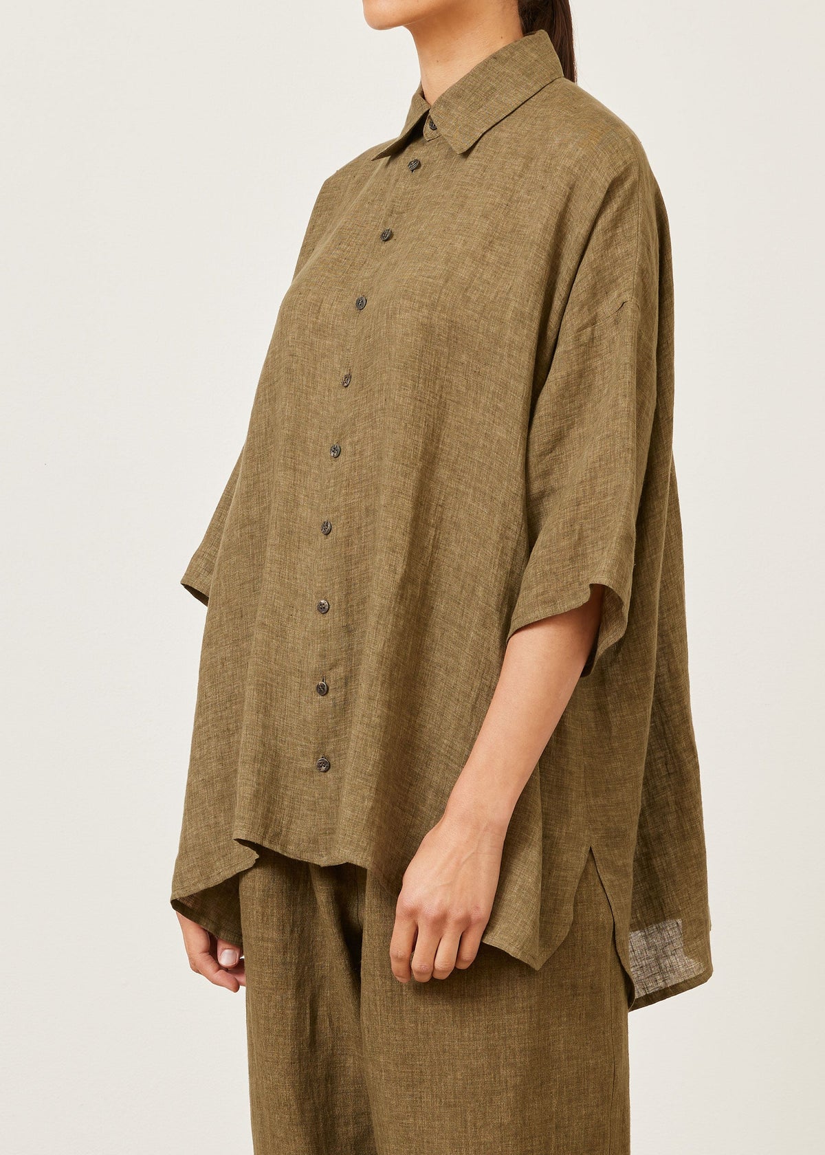linen sloped shoulder wide a-line short sleeve shirt with collar - long