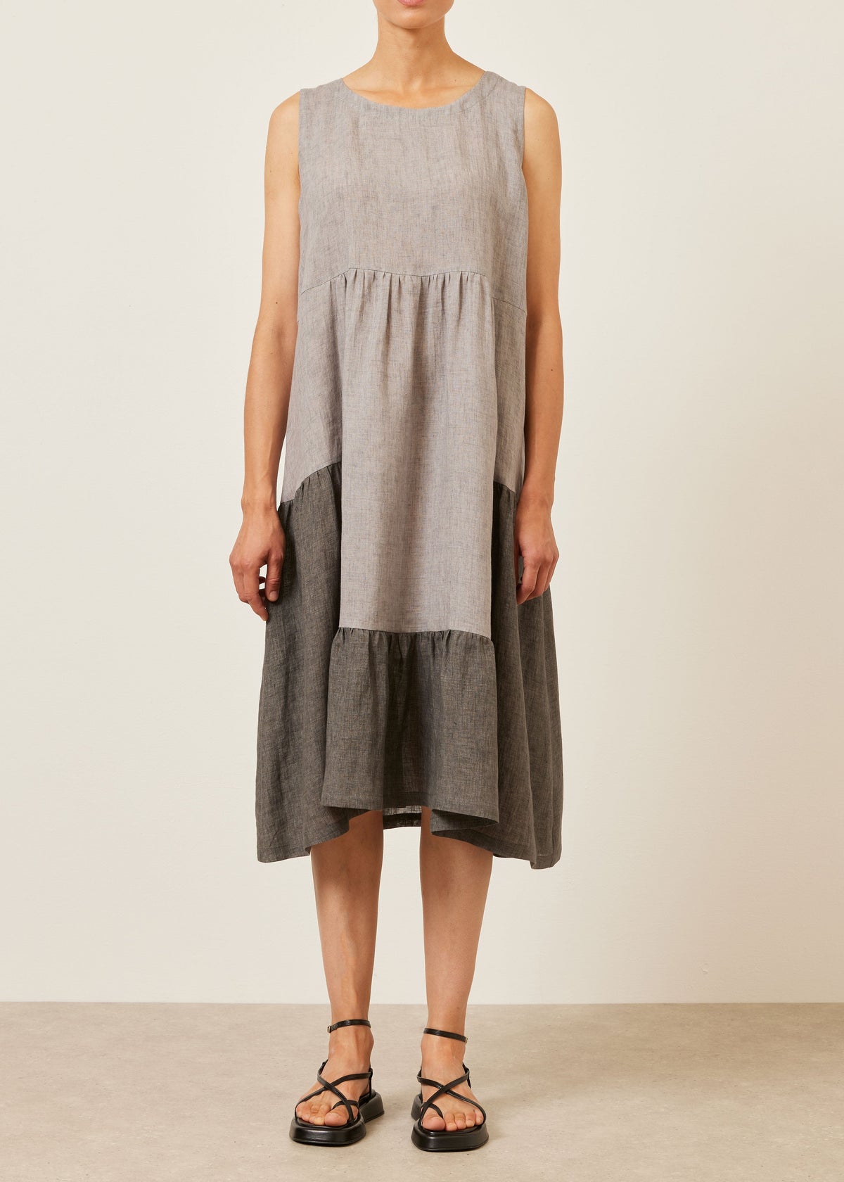 linen two tone tiered pleated sleeveless dress
