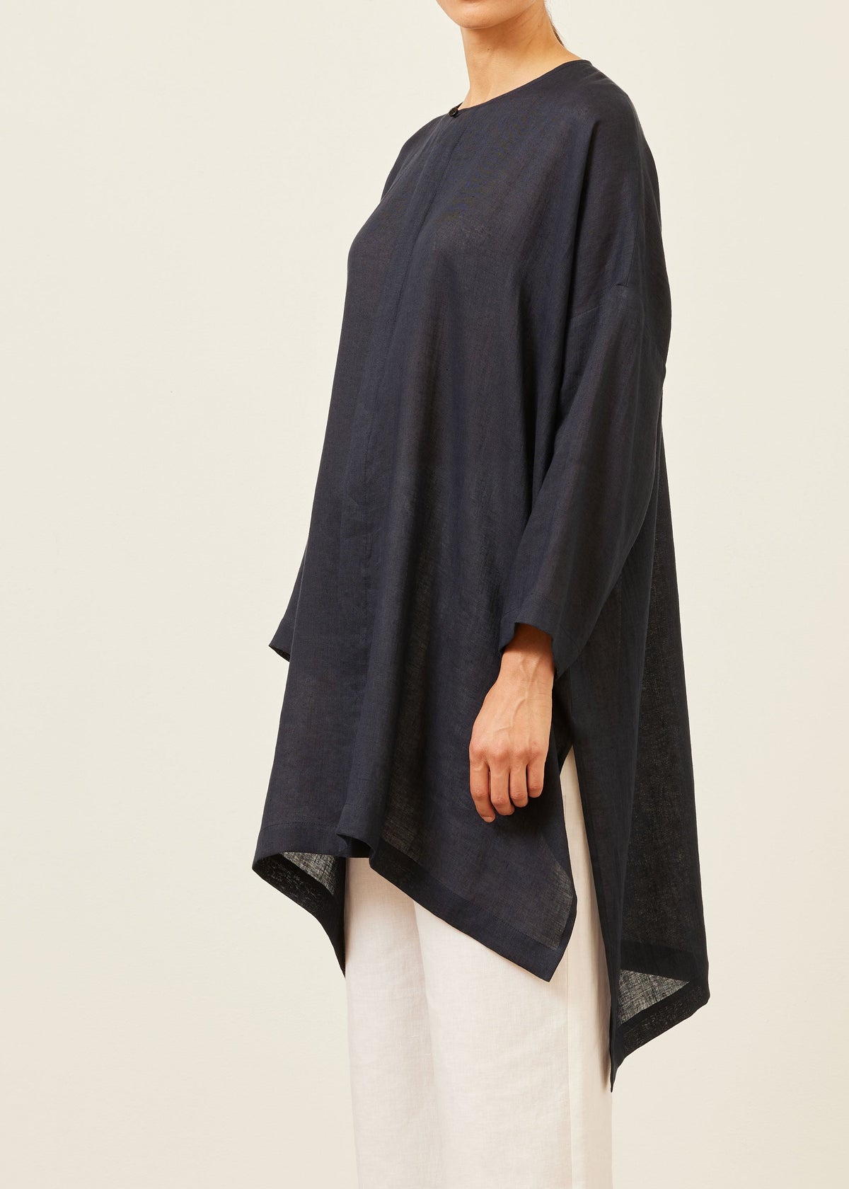linen wide longer back bound neck shirt - very long with slits (navydark)