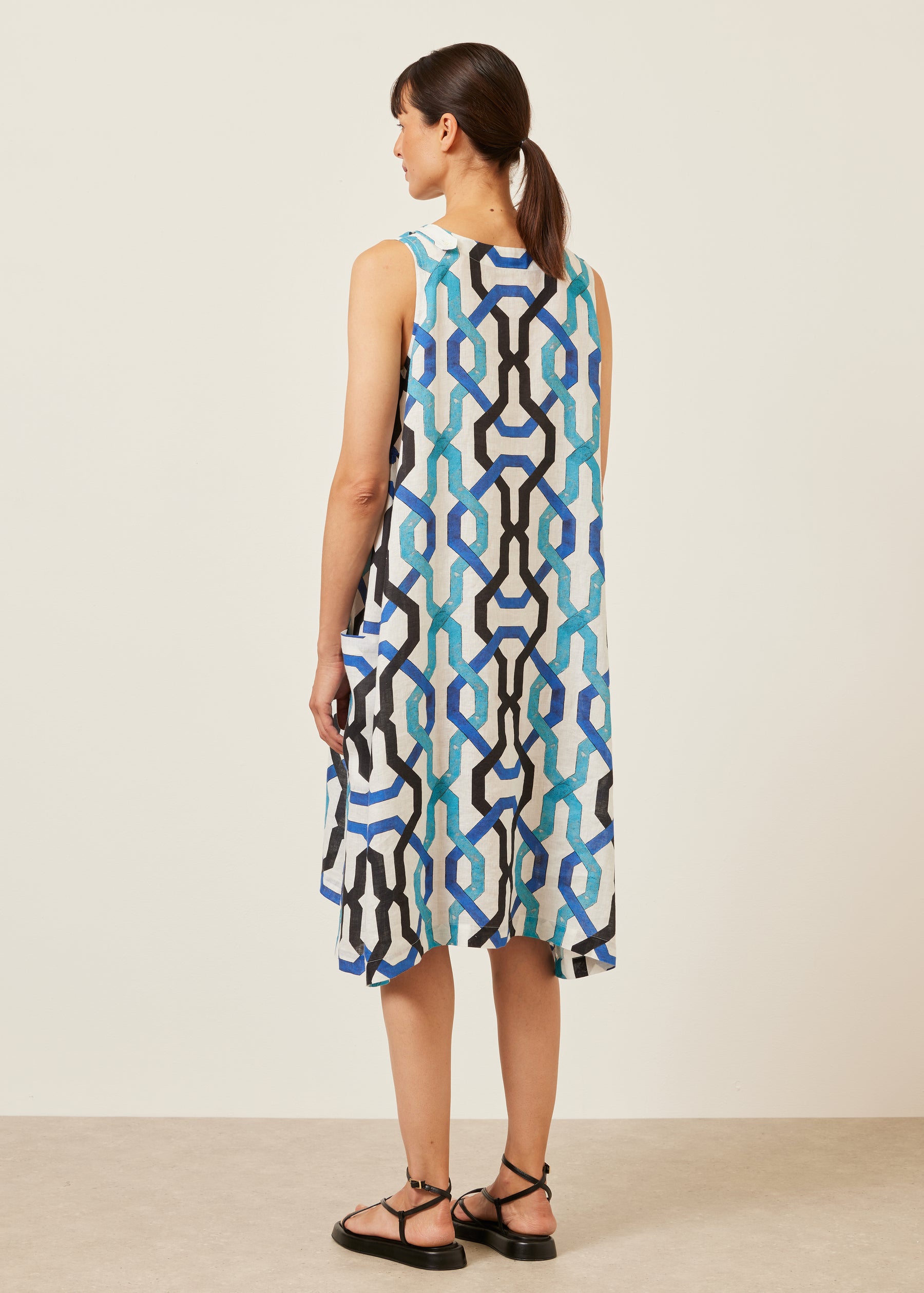 linen 3/4 length side pleated sleeveless dress