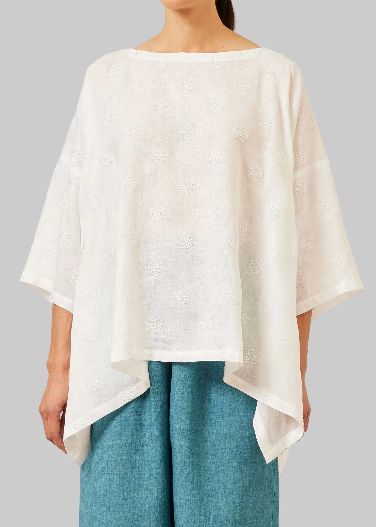 embroidered linen dps scoop neck 3/4 sleeve top - mid plus
