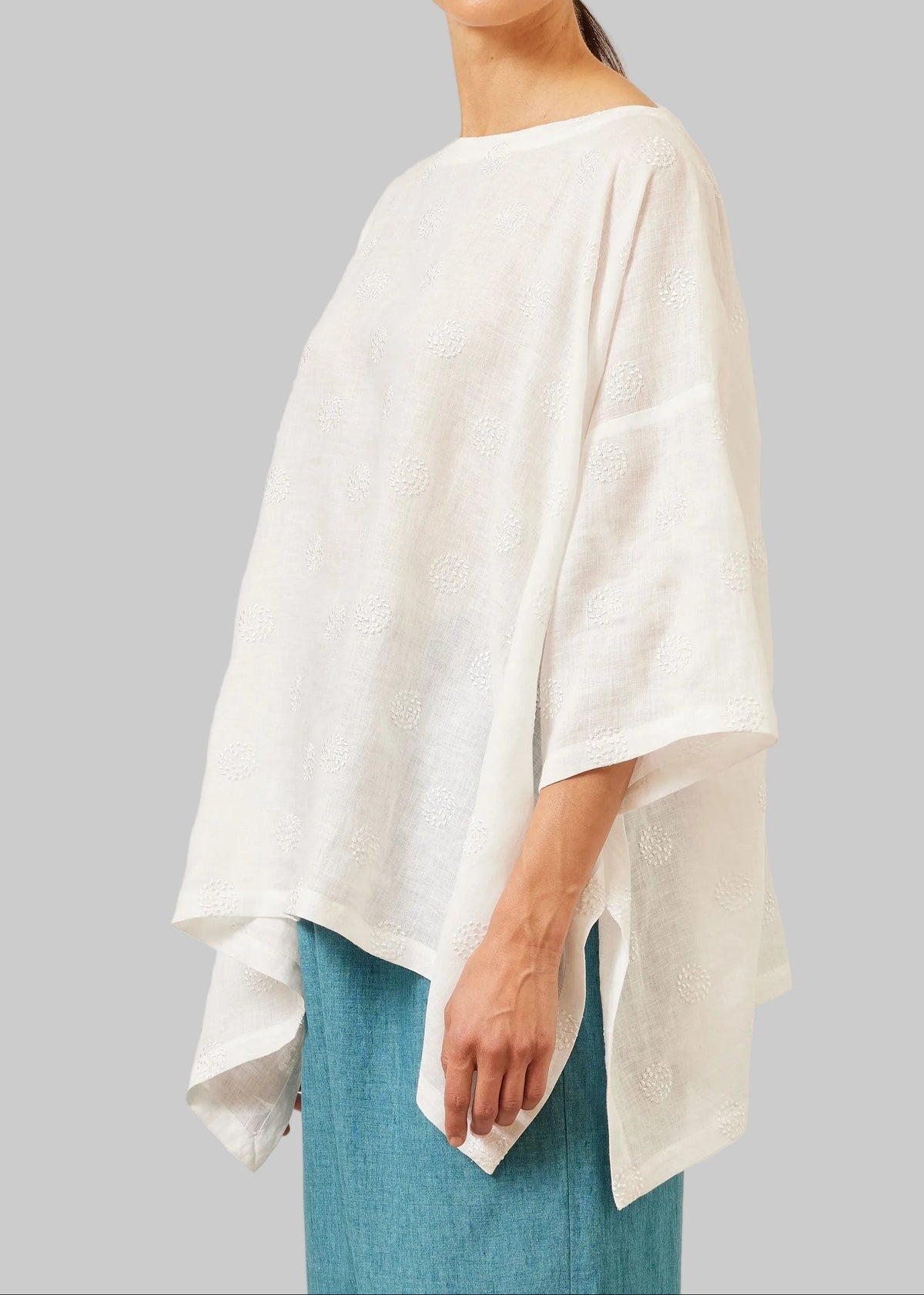 embroidered linen dps scoop neck 3/4 sleeve top - mid plus