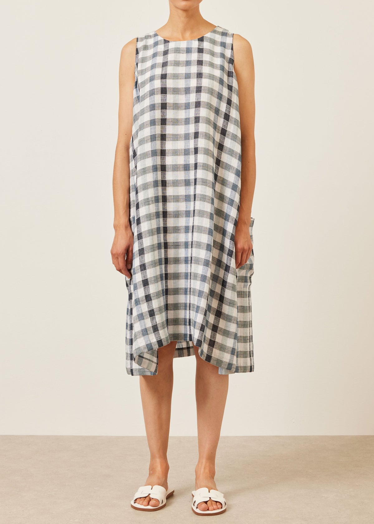 linen mix 3/4 length side pleated sleeveless dress