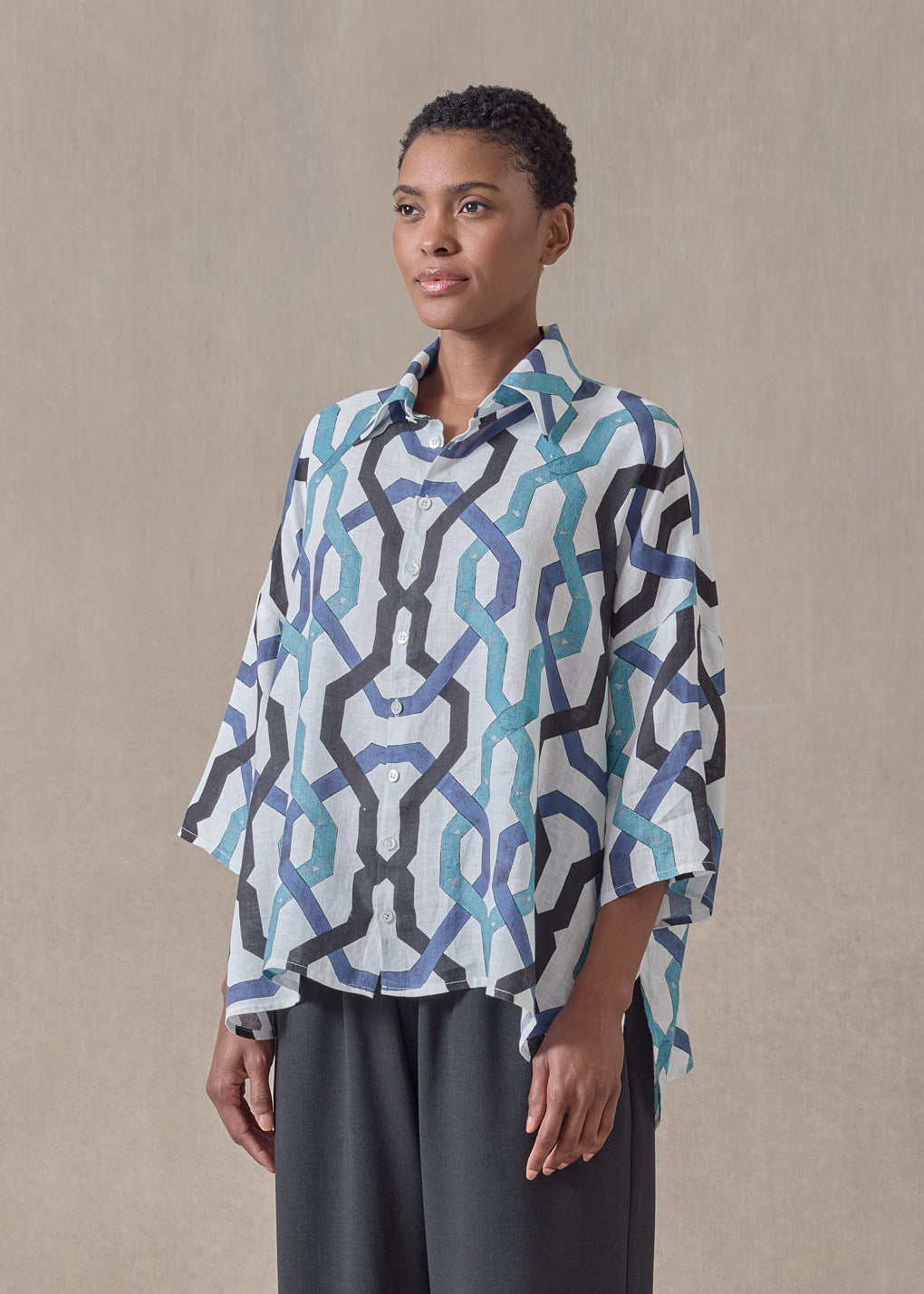 linen sloped shoulder wide a-line short sleeve shirt with collar - mid (blues)