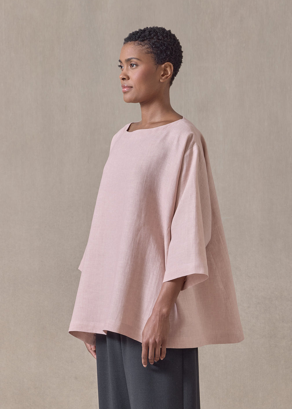 lightweight linen side panelled 3/4 sleeve scoop neck tunic - mid plus (rosepowder)