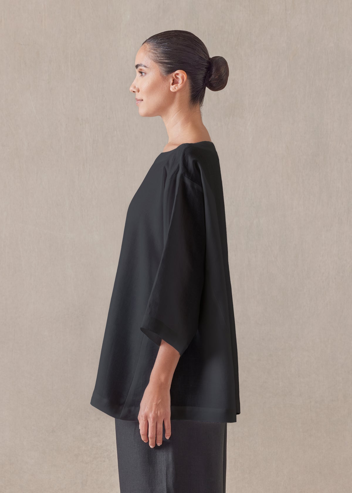 linen side panelled 3/4 sleeve scoop neck tunic mid plus