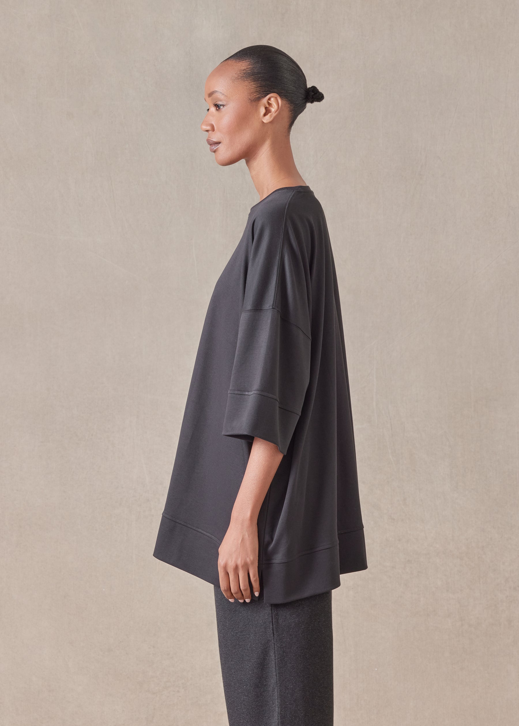 cotton jersey round neck 3/4 sleeve top with hembands - long