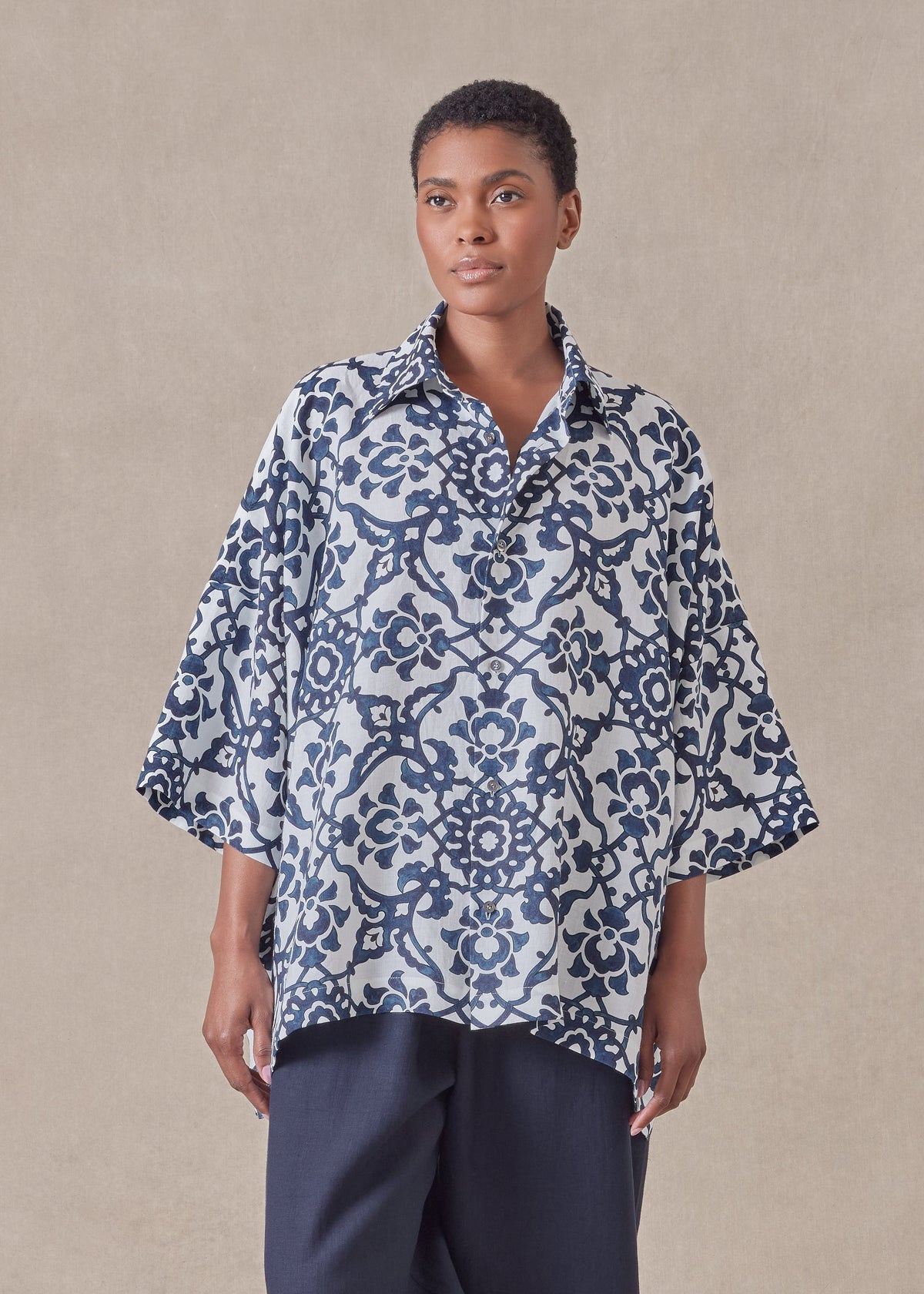 linen wide short sleeve shirt with collar - mid plus